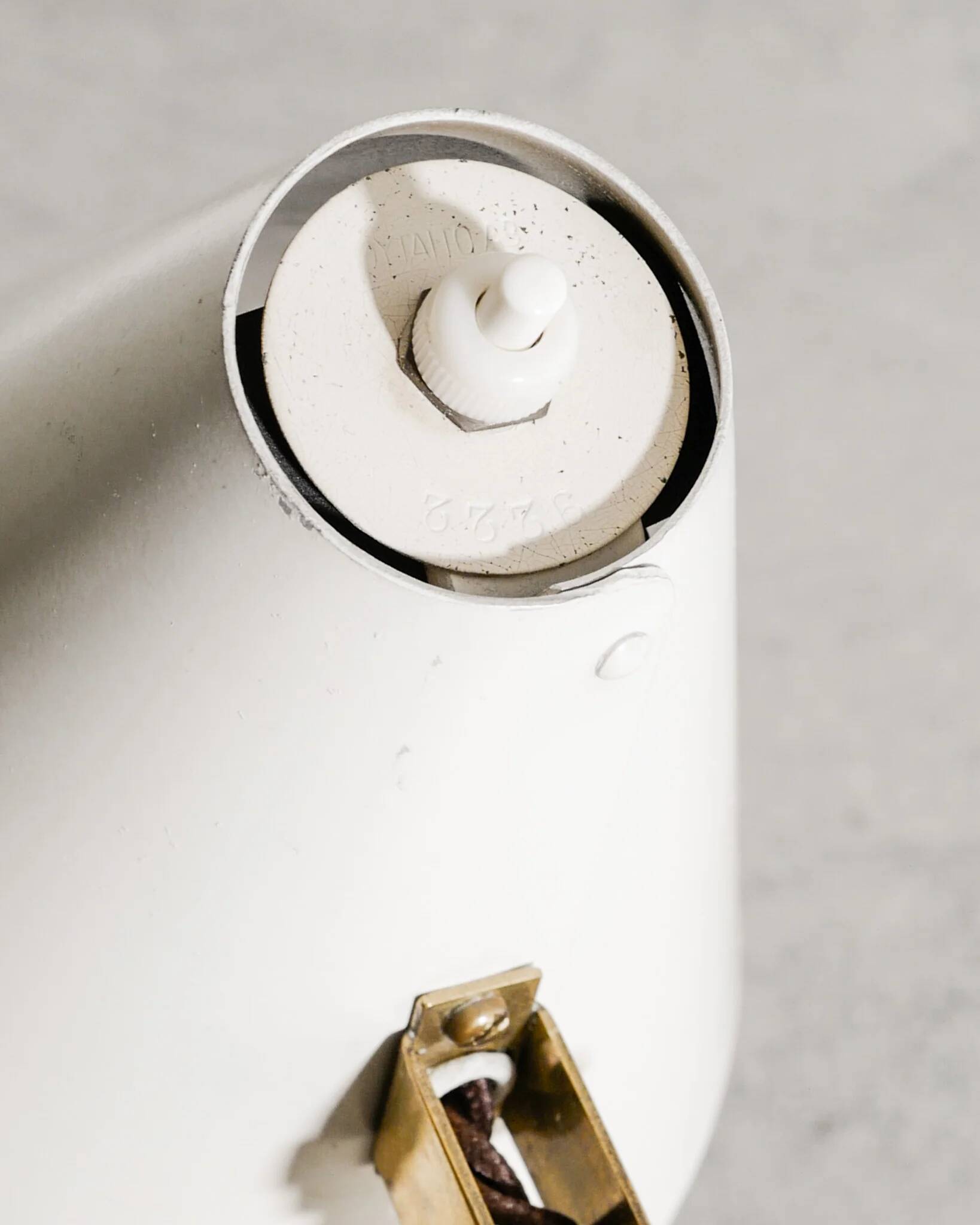 White Finnish Mid Century "9222" Table Desk Lamp by Paavo Tynell, 1940s