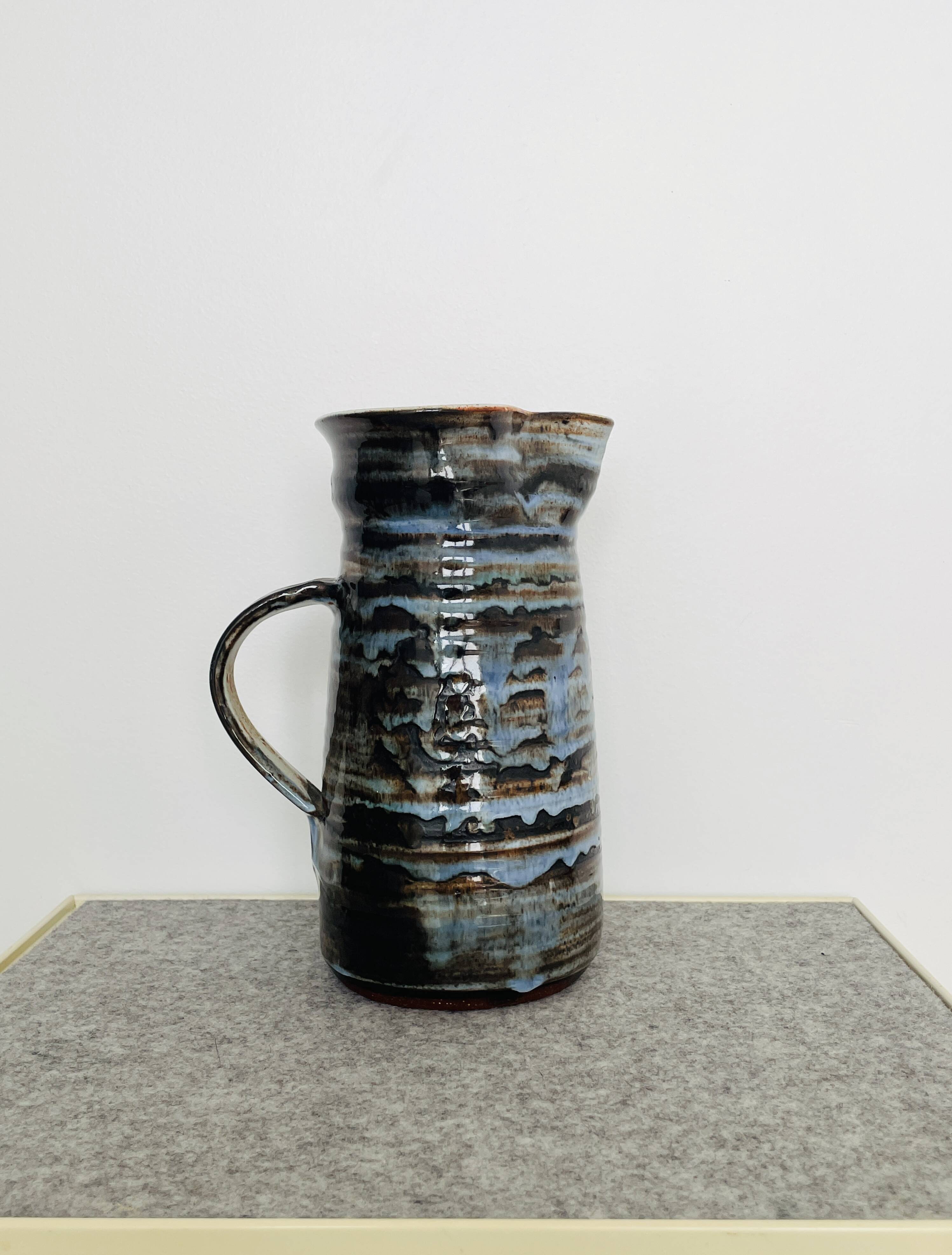 Stoneware carafe - Studio Galois Llangoren Pottery - 60/70