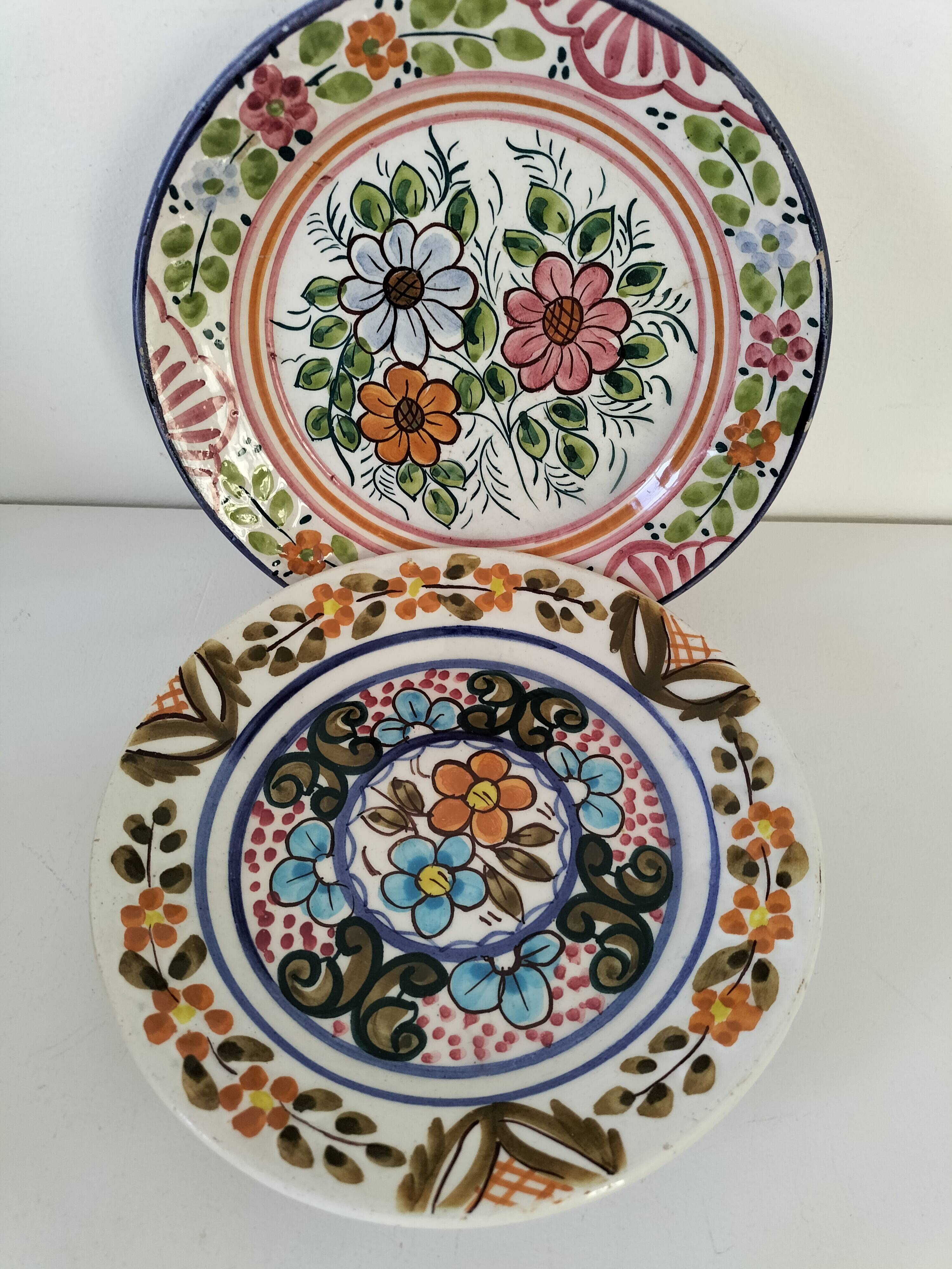 Majolica plates signed Pascual Zorrilla