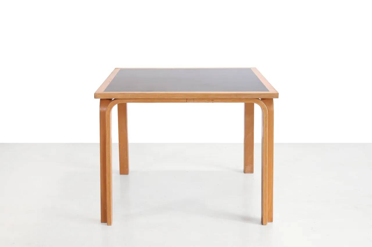Magnus Olesen dining table by Thygesen and Sorensen