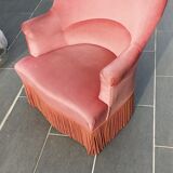 Pink velvet toad armchair with fringes