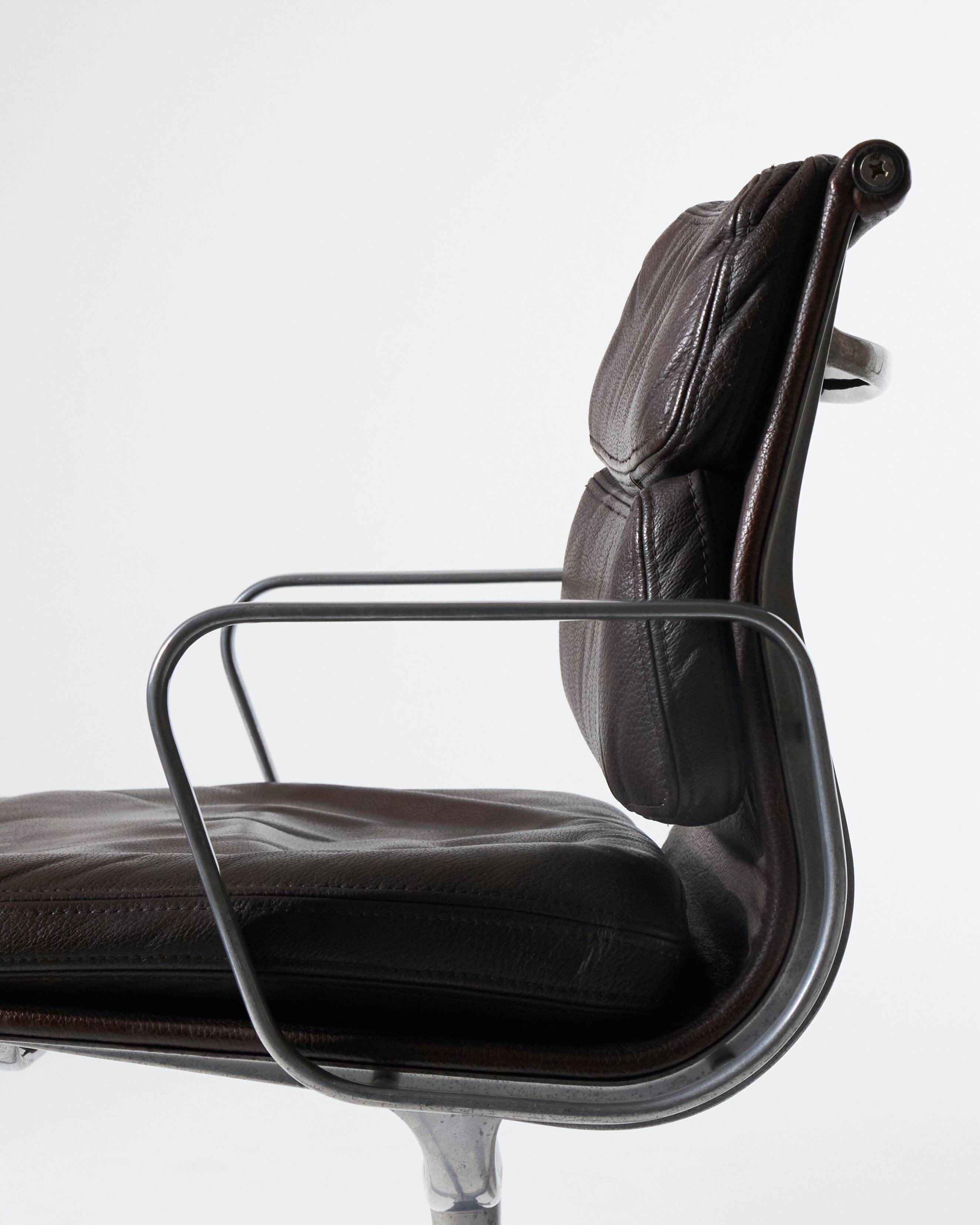 Pair of brown leather sofa pads, Herman Miller, 1970s