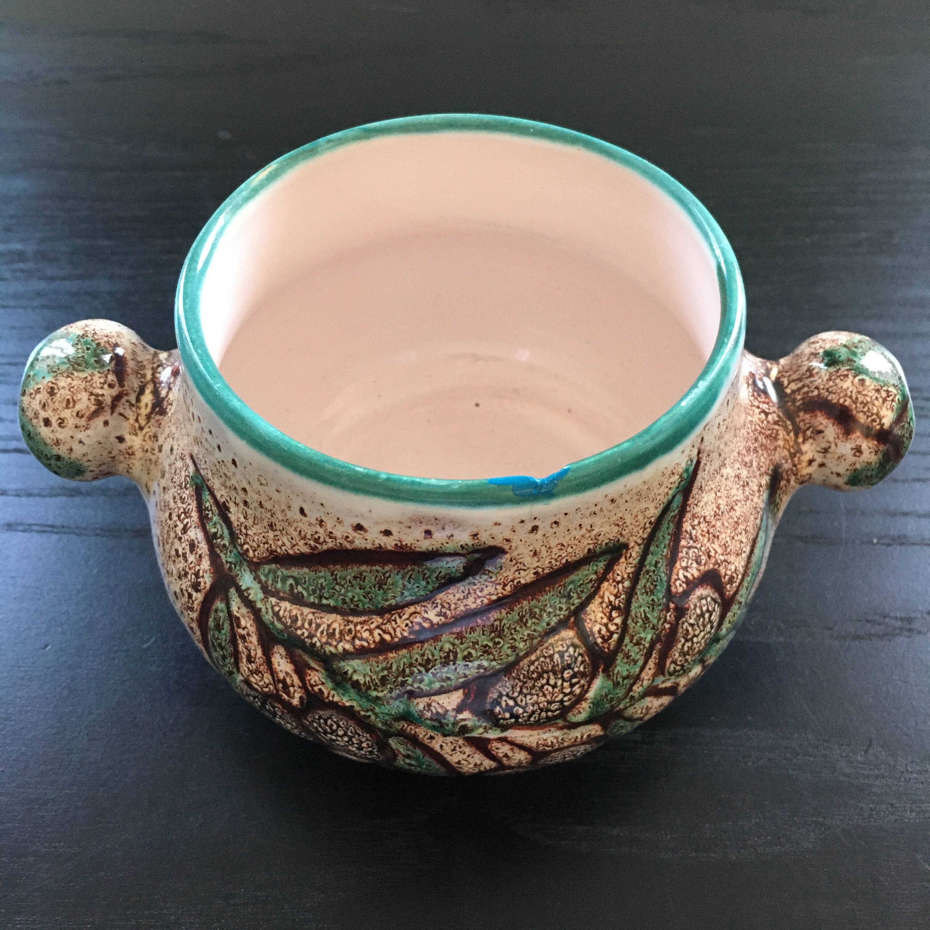 Pot signed Vallauris olive decor