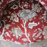 Velvet toad armchair