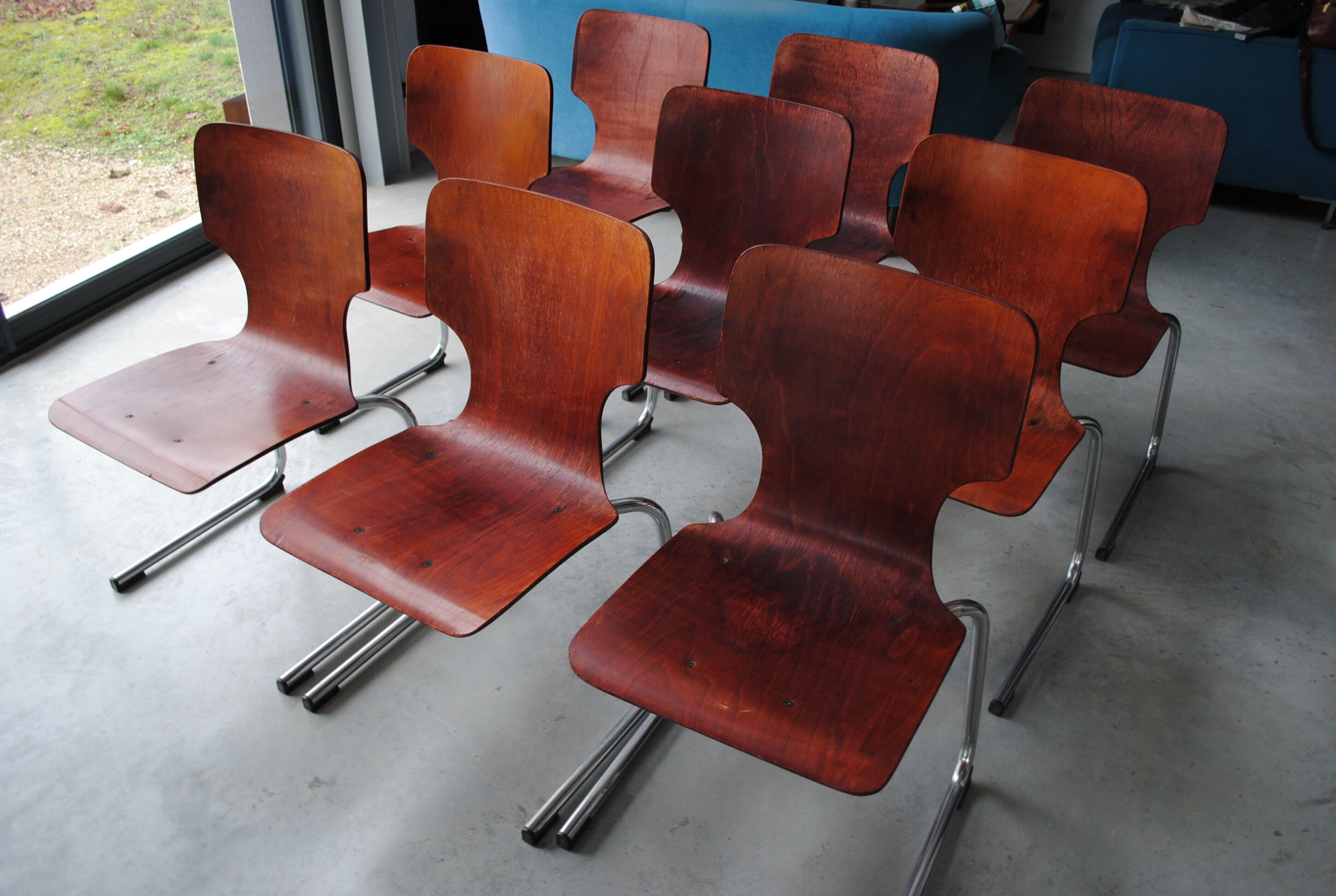 Lot de 9 chaises style Pagolz