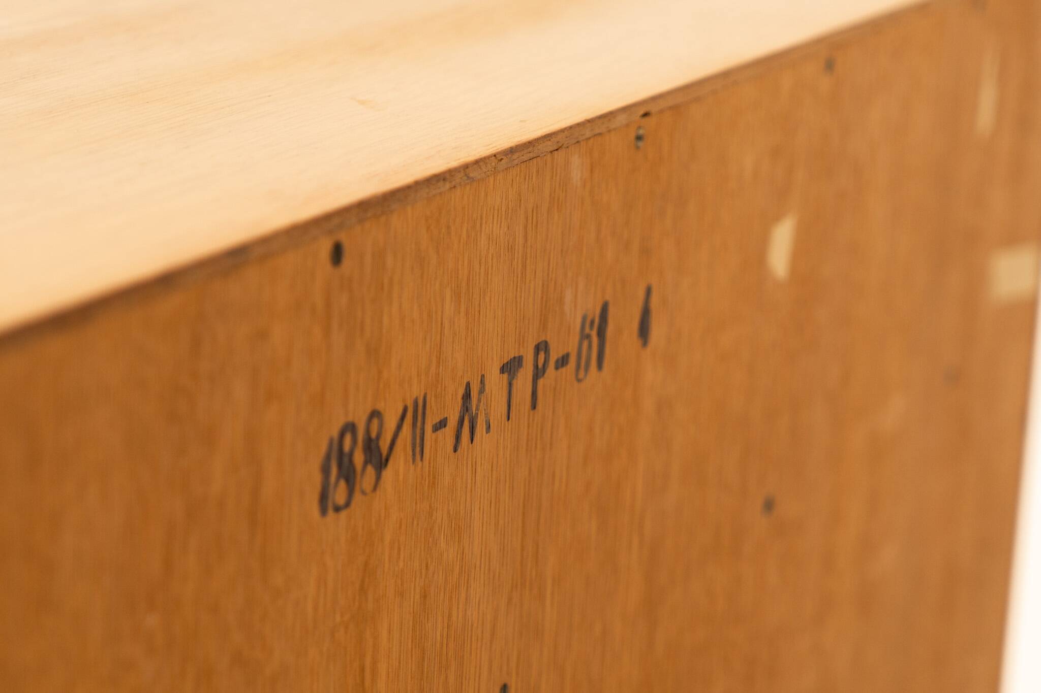 Première édition du cabinet MTP par Marian Grabinski pour IKEA