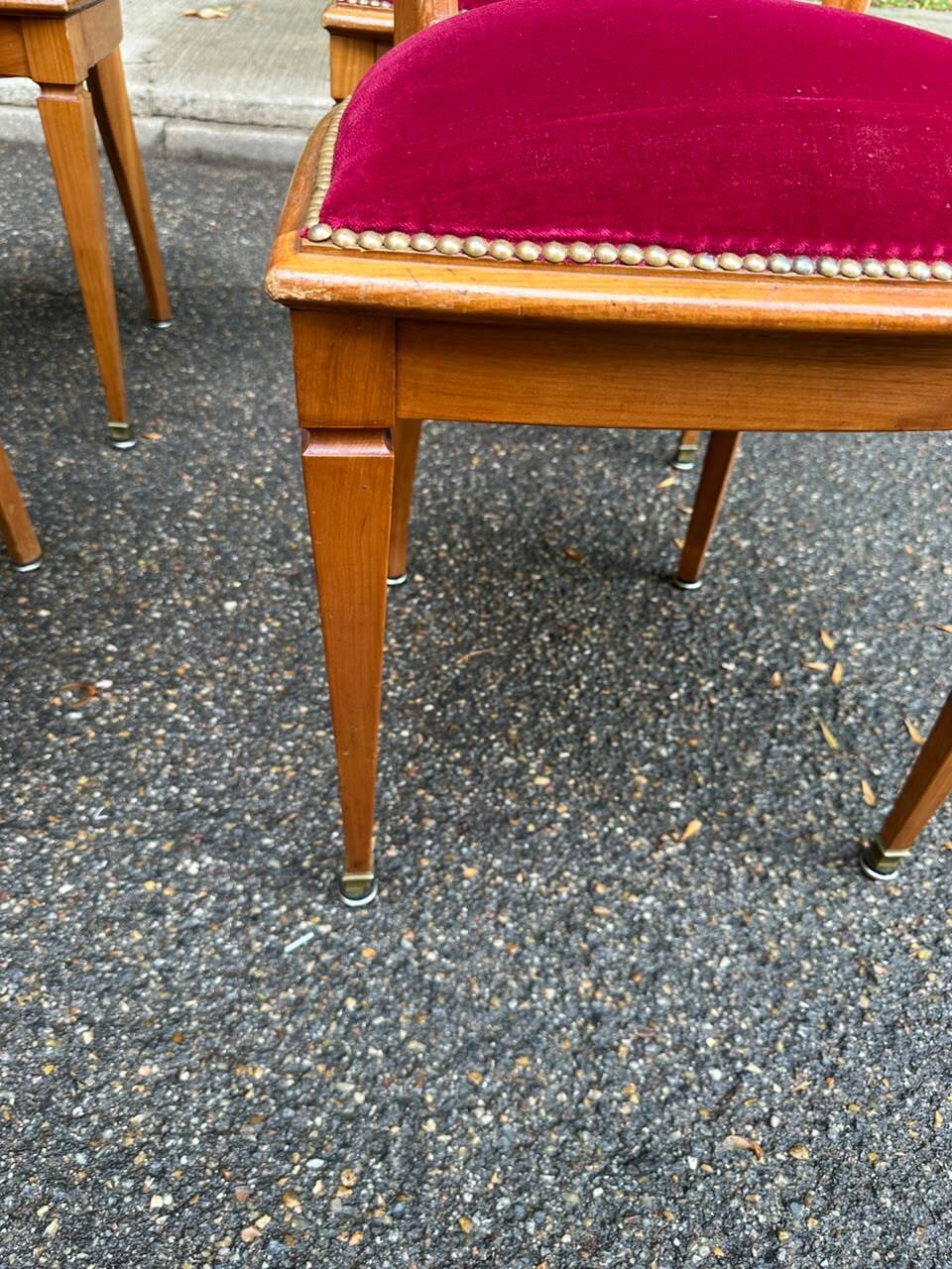 Set of 4 Art Deco Directoire chairs in solid wood and red velvet, 1960.