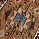 Grand Tapis Kilim Vintage Long & Large, Motifs Tribaux Géométriques