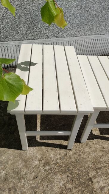 Garden pull out tables