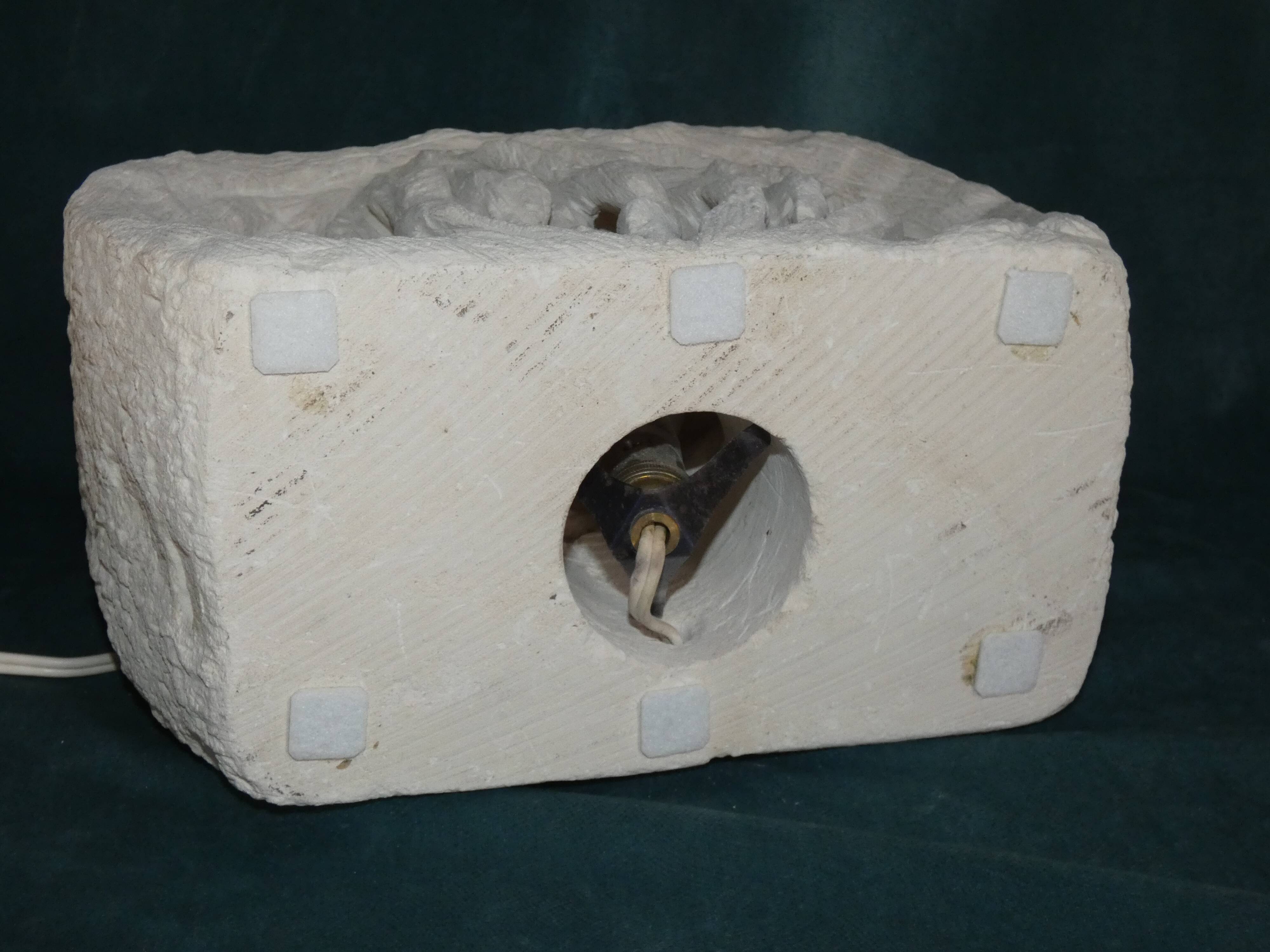 Lamp in stone of the gard carved brutalist form signed, circa 1970 dlg tormos