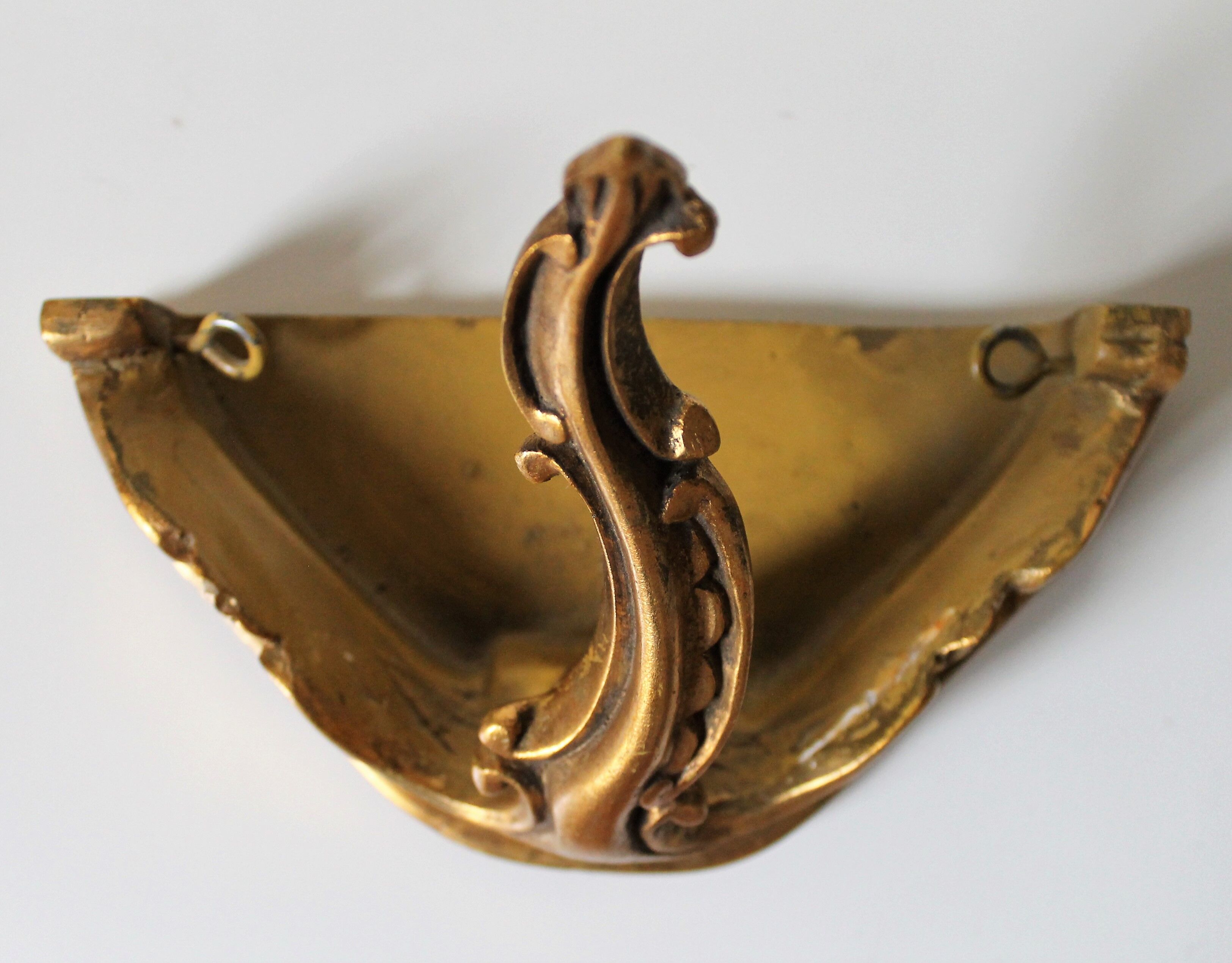 Miroir et sa console dorés style rocaille