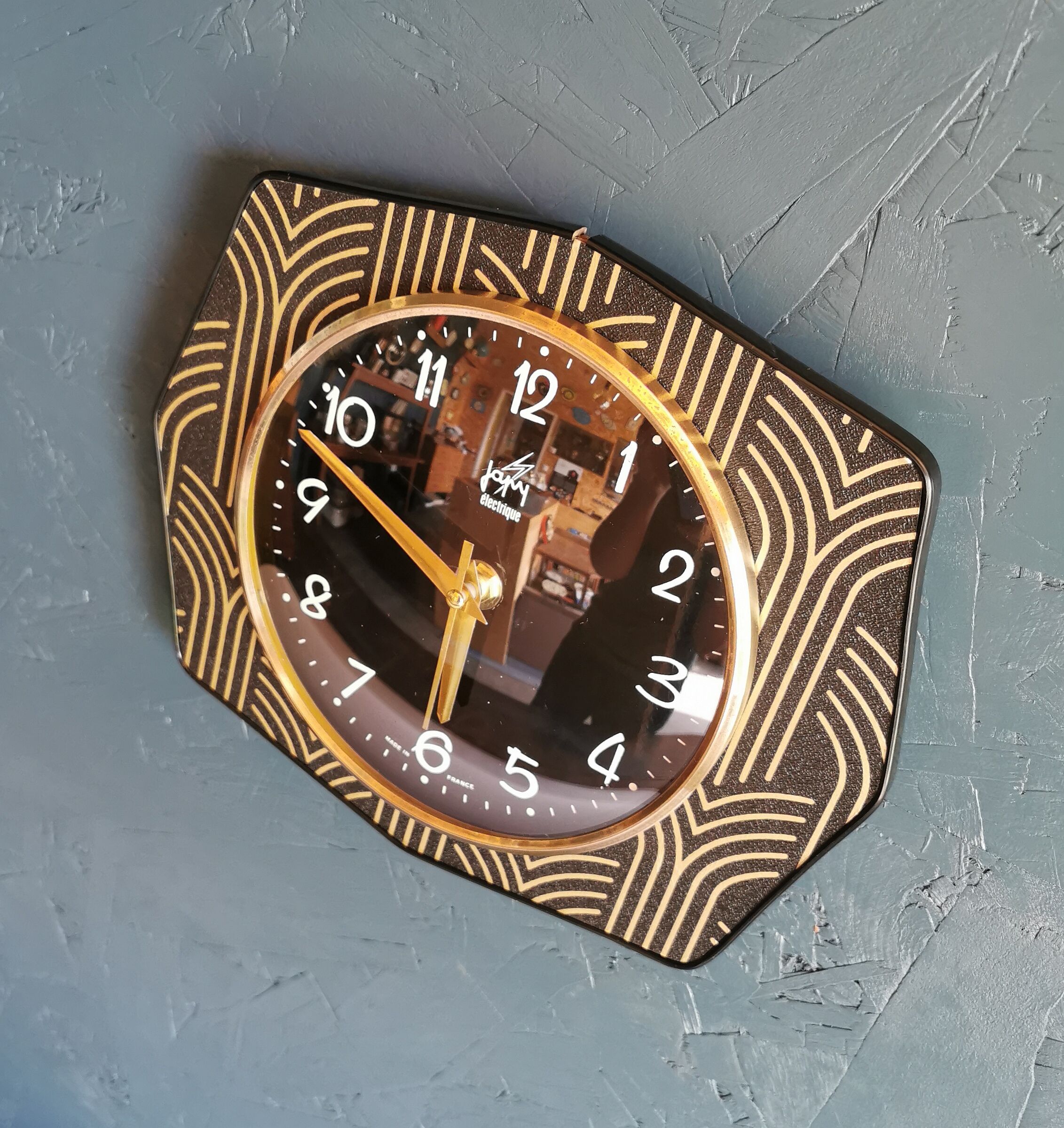Vintage clock silent wall clock 60s "Golden Black Electric Japy"