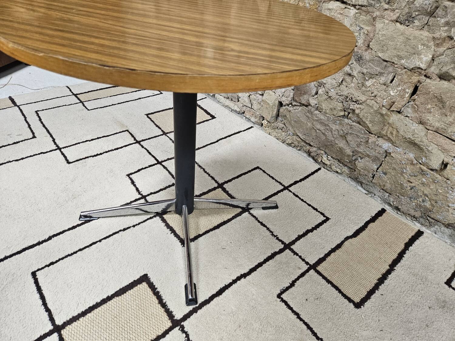 Vintage round coffee table 1970