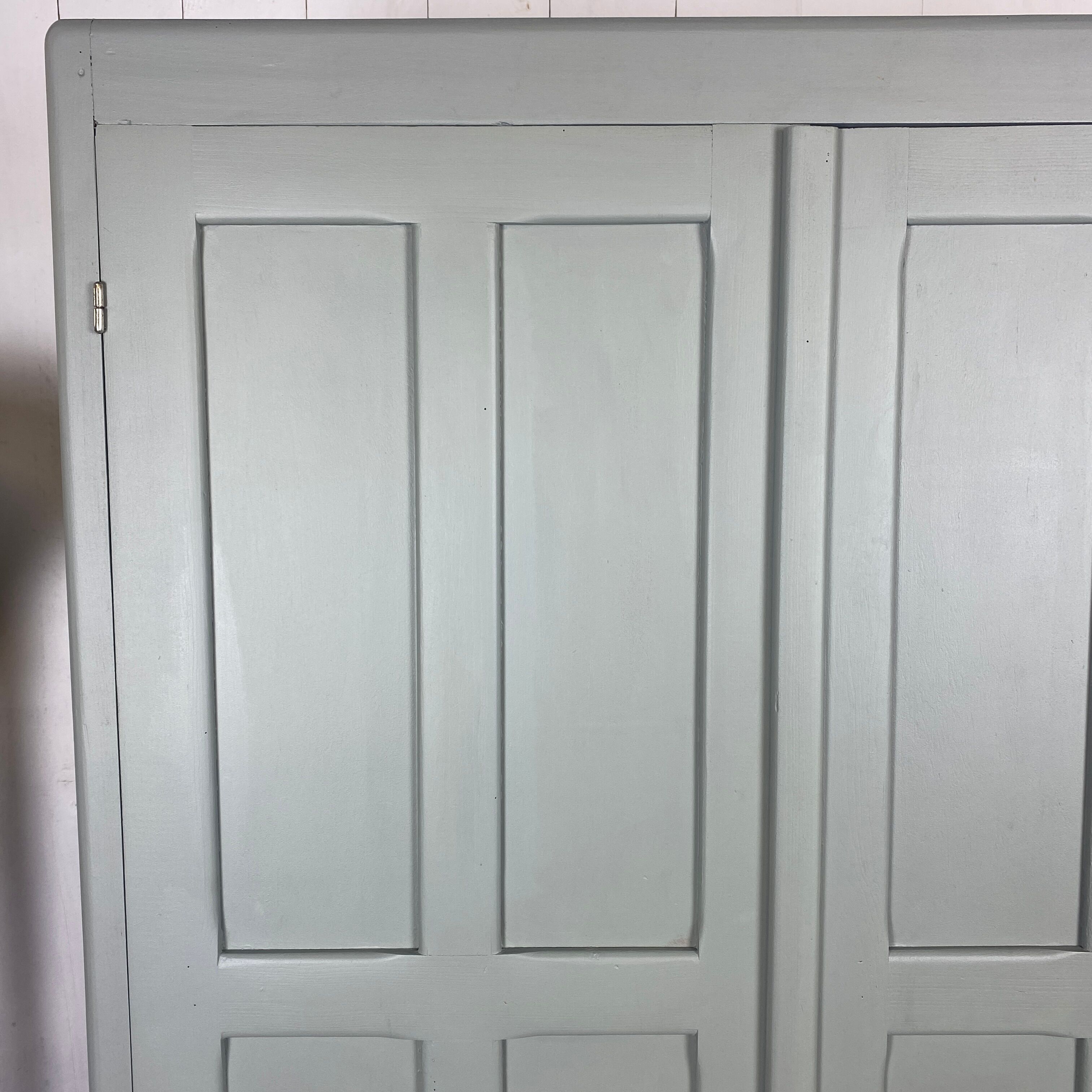 Parisian wardrobe green sage