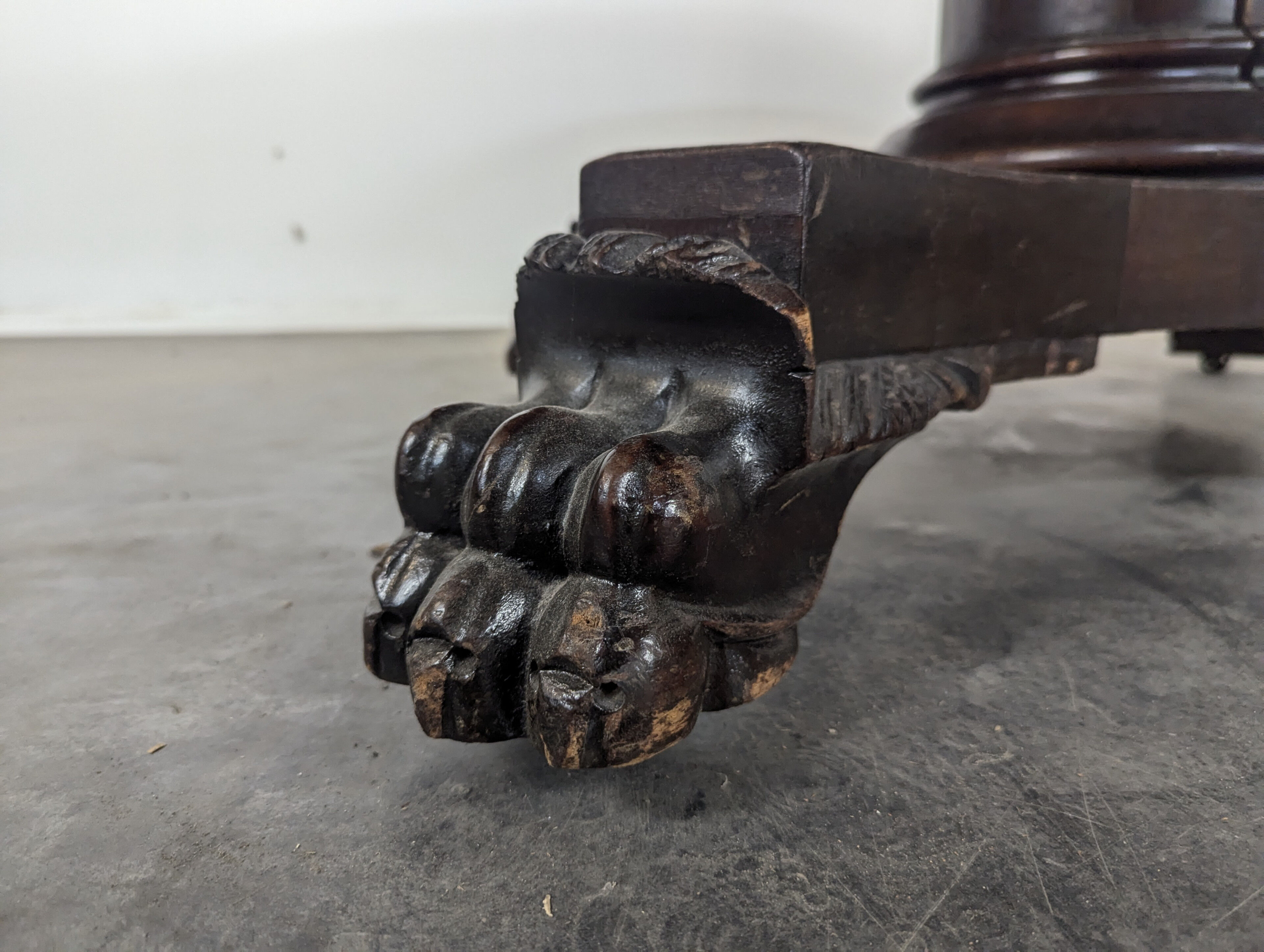 English mahogany table