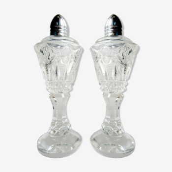 Salt and pepper table, cut and chiseled crystal: Baccarat?