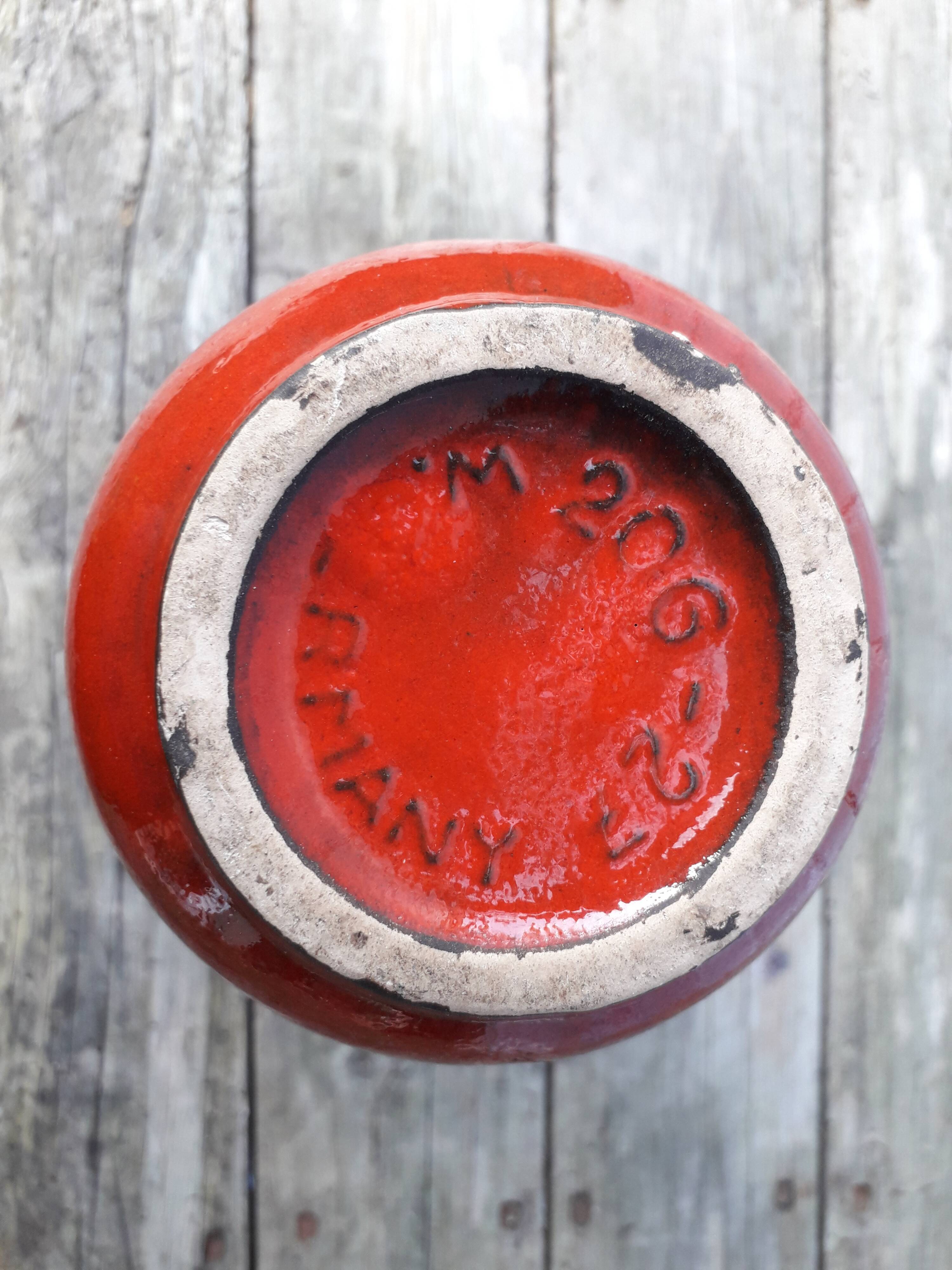 Vase W.Germany in red