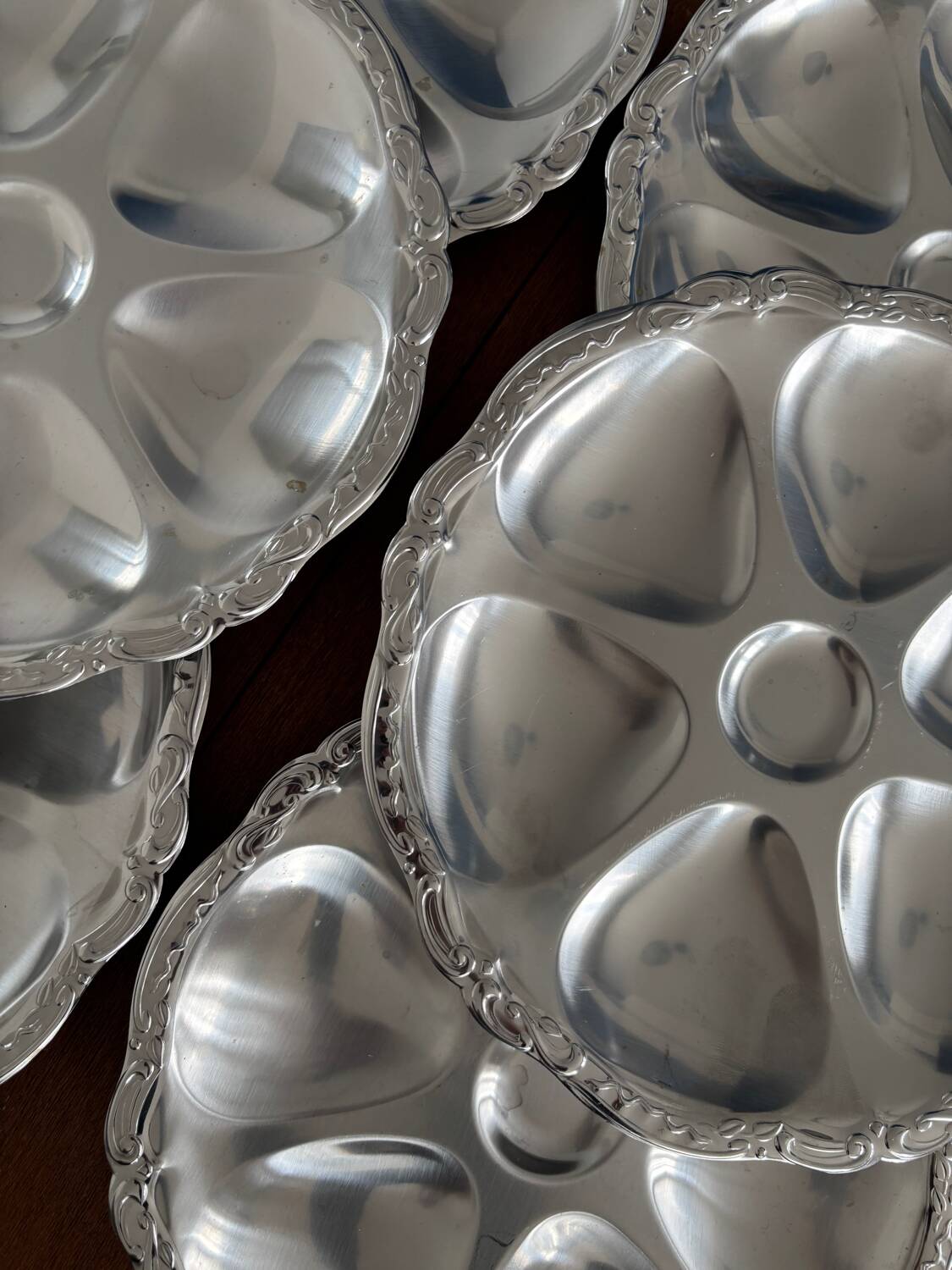 Lot de 6 assiettes à coquilles en métal argenté vintage, style classique