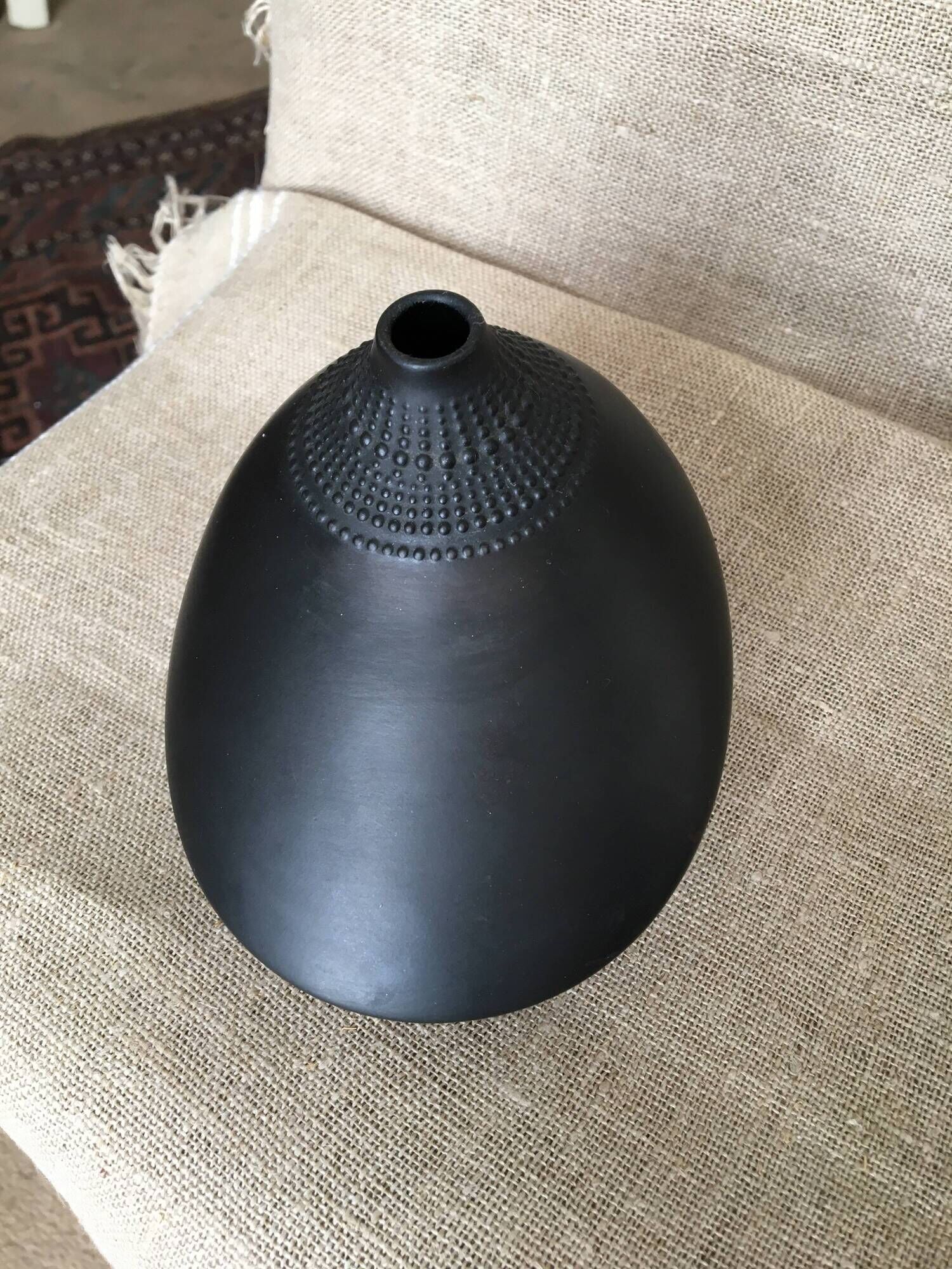 "Pollo" vase designed for the porcelain maker Rosenthal by Tapio Wirkkala (1970s)