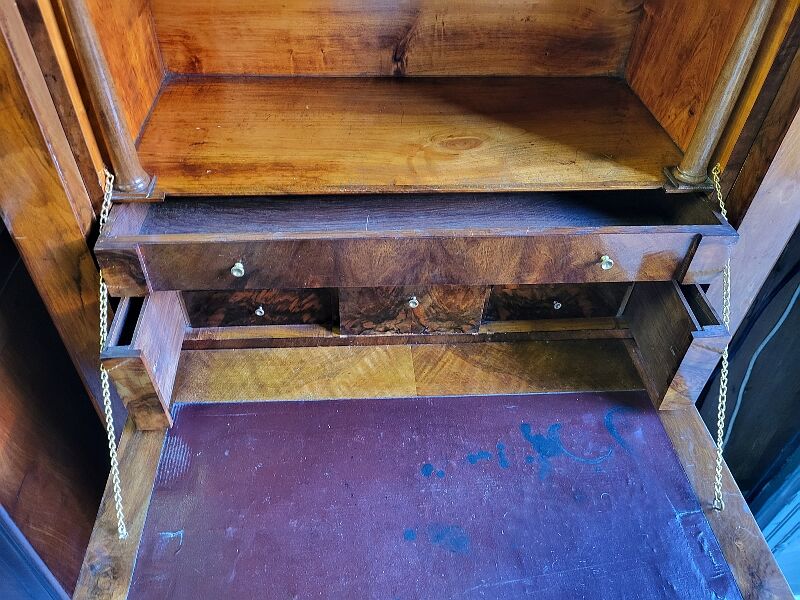 Secretary of the period walnut restoration of the XIXth century