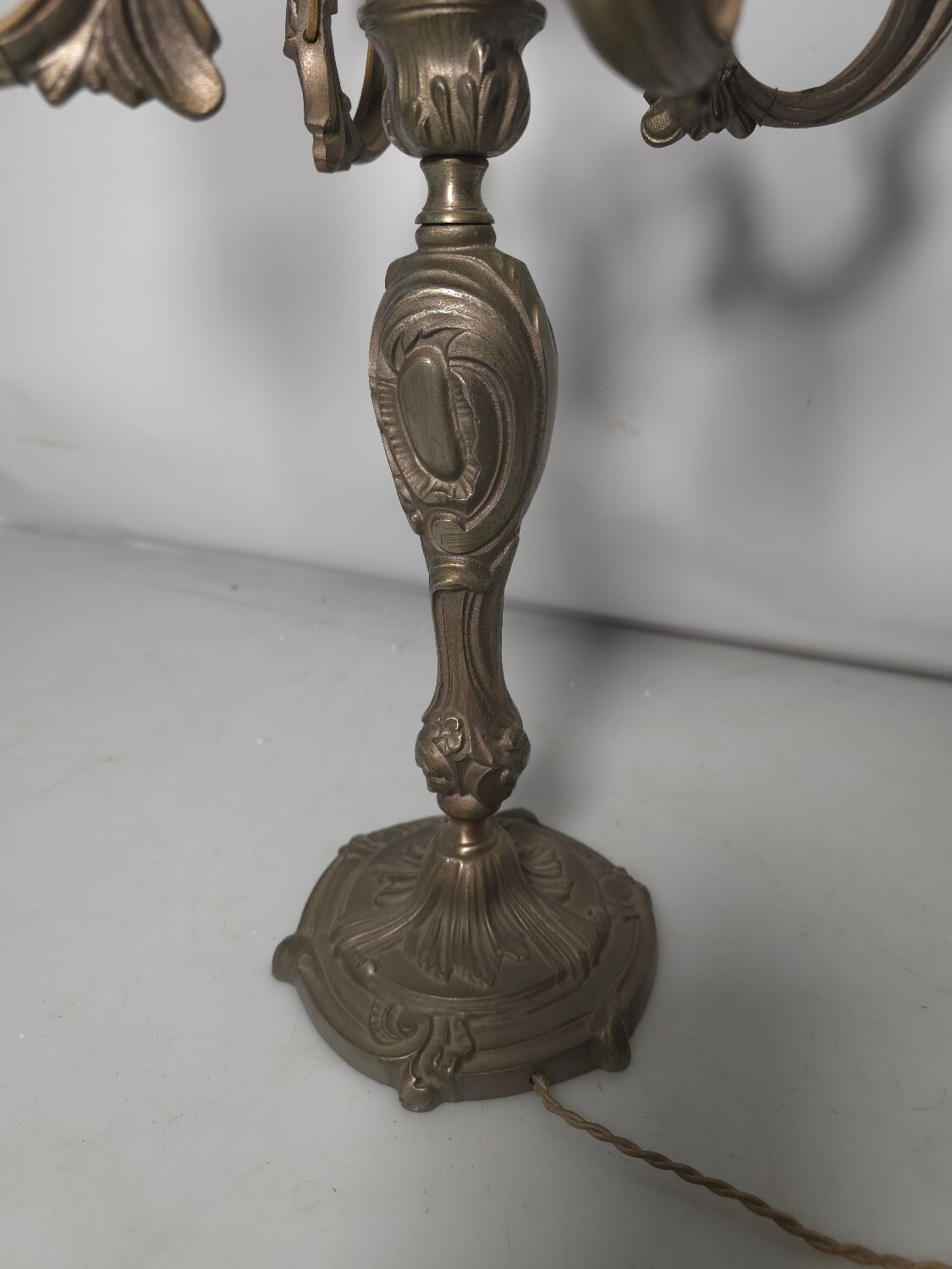 Bronze chandelier in Louis XV style