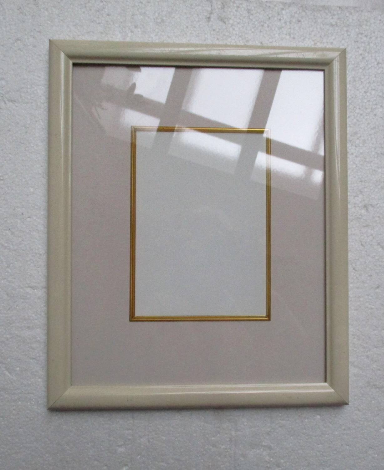 Off-white wooden frame for 242 x 300 mm subject