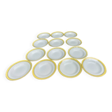 Lot de treize assiettes creuses en porcelaine ancienne signées " Biarritz"