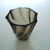 Vase en verre fumé