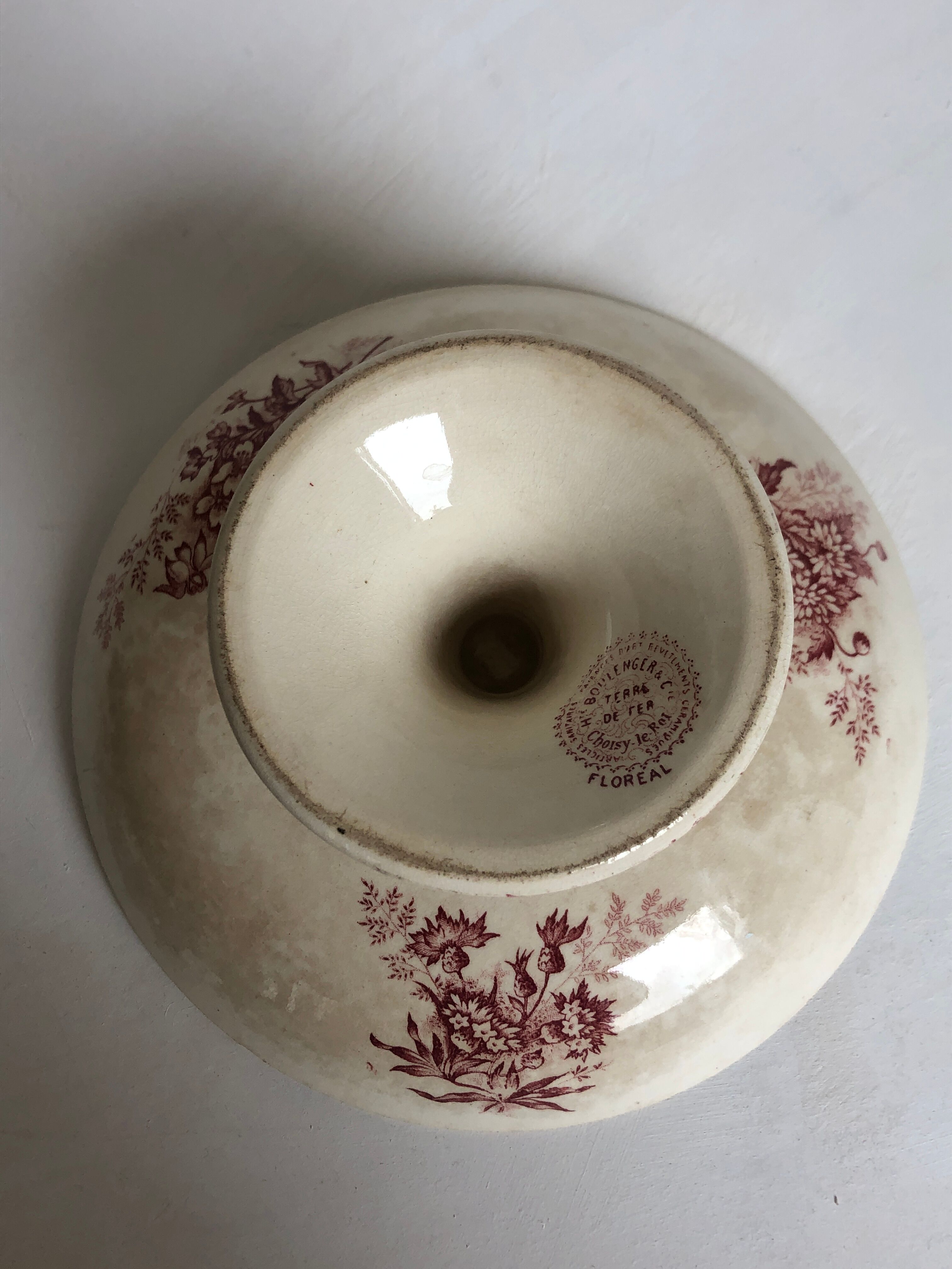Dish in earthenware