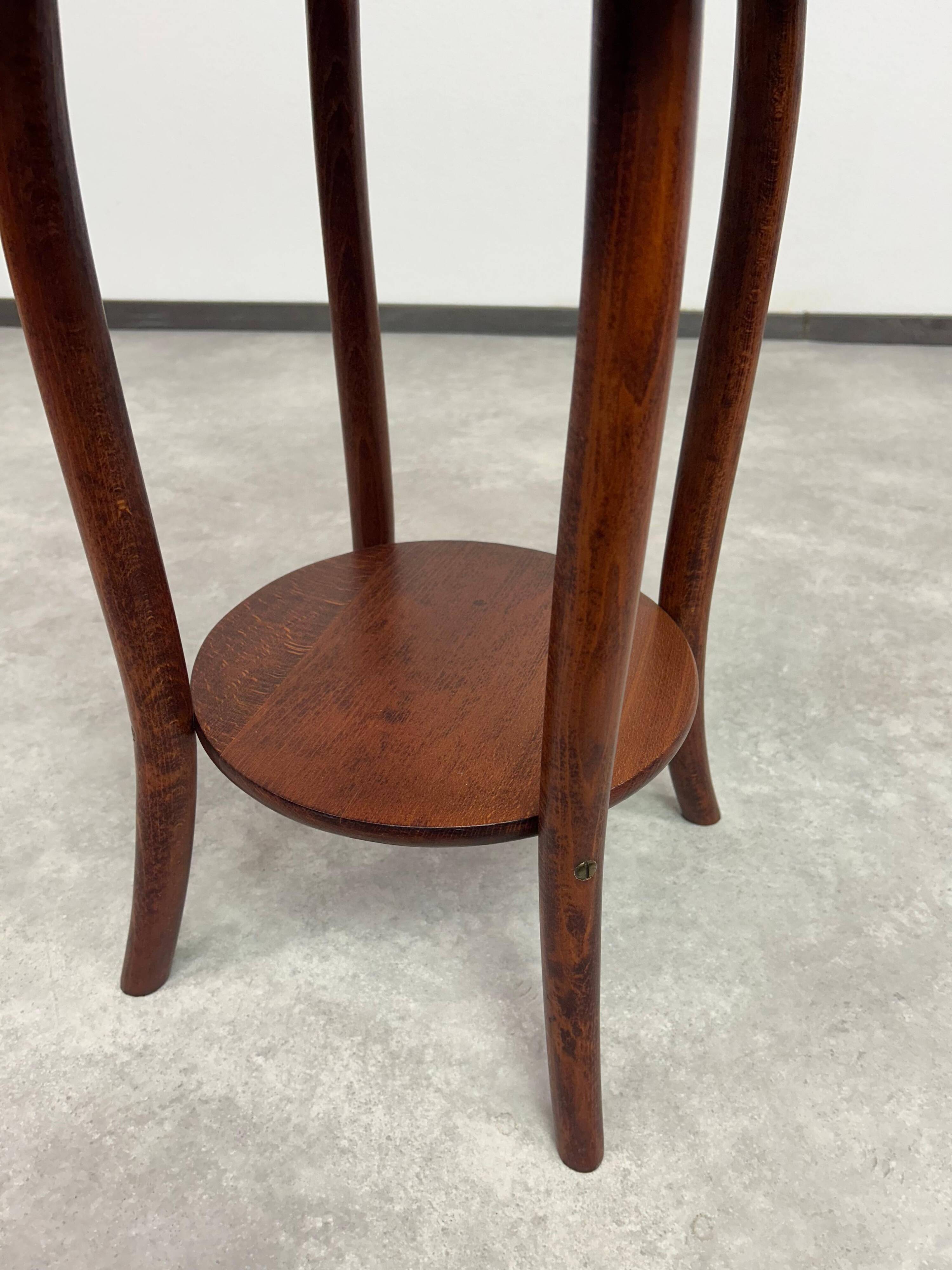 Curved wooden coffee table by Thonet