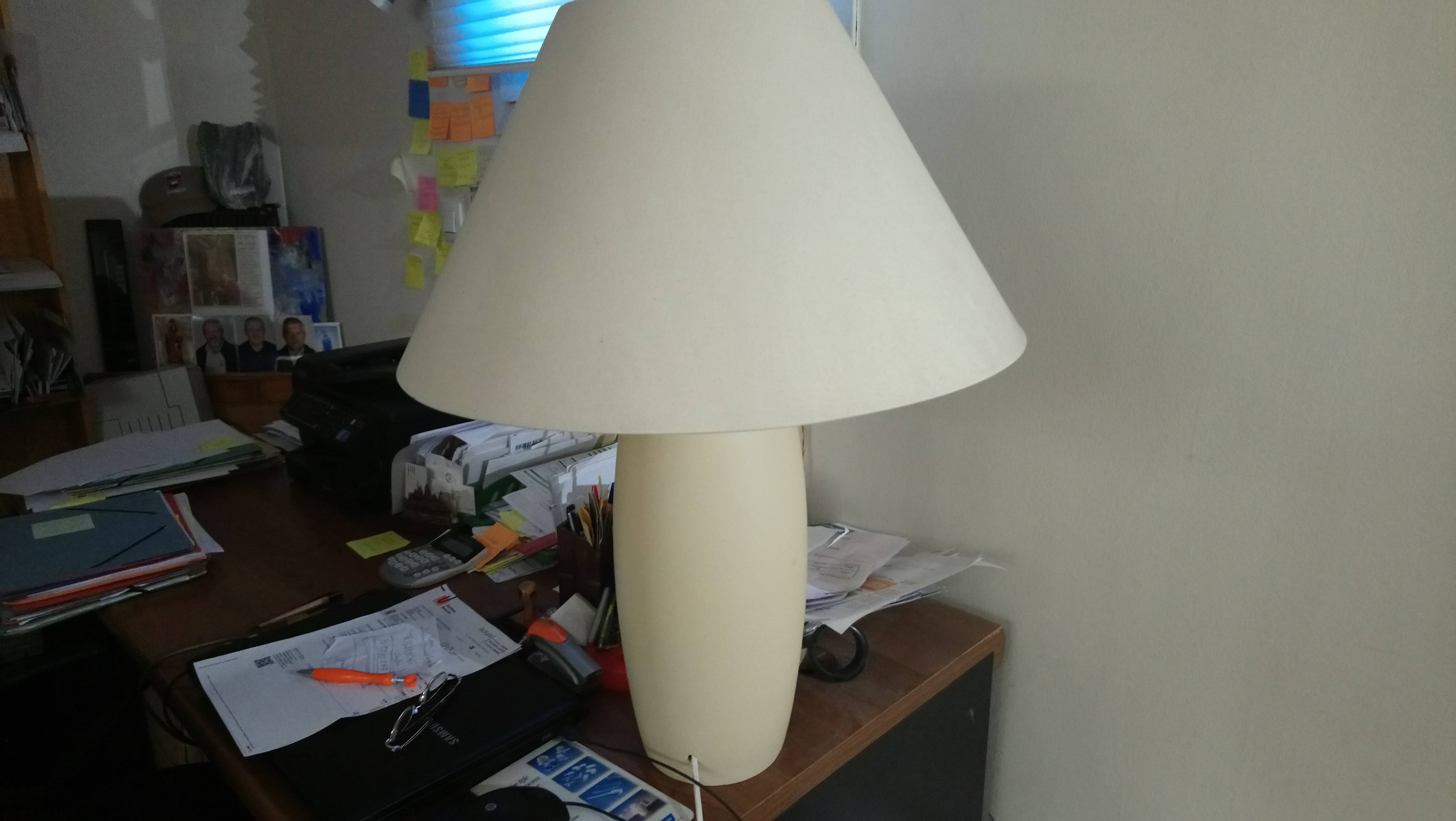 White/beige lamp