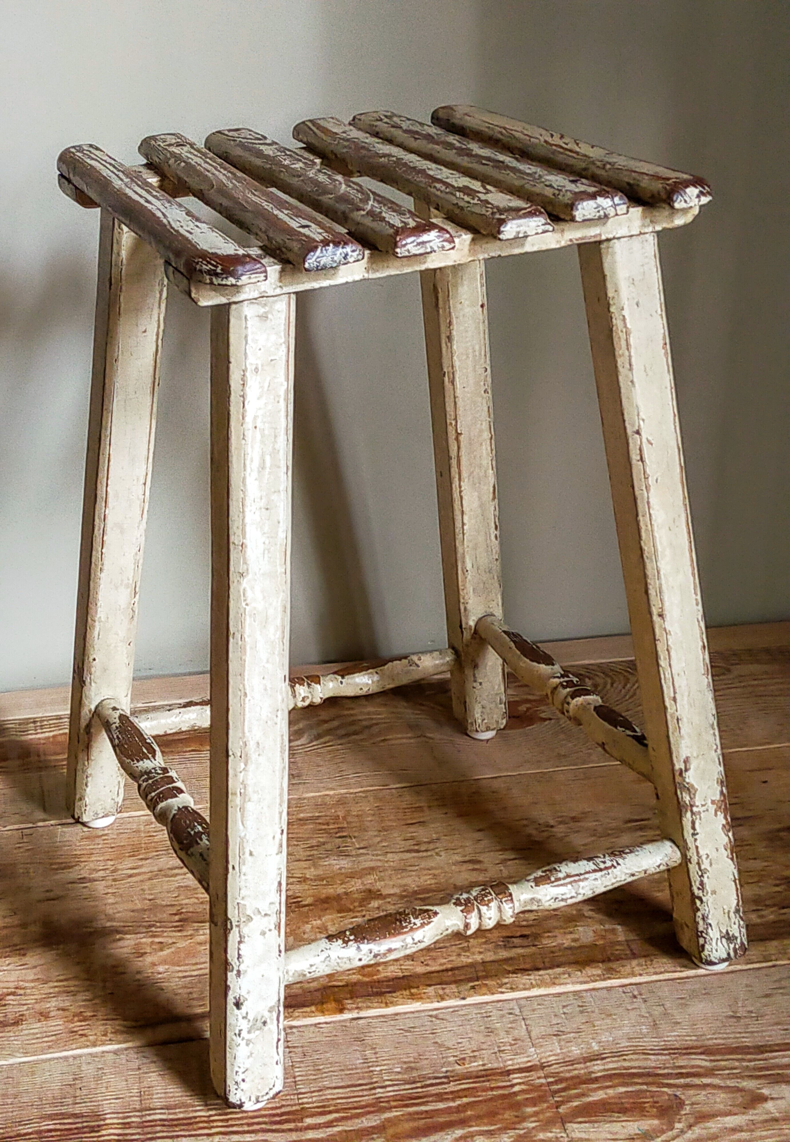 Patinated workshop stool old early twentieth century