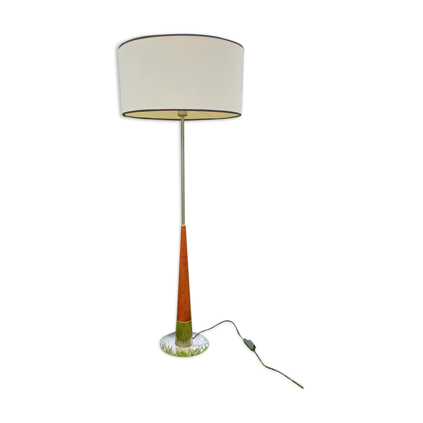 Standing lamp