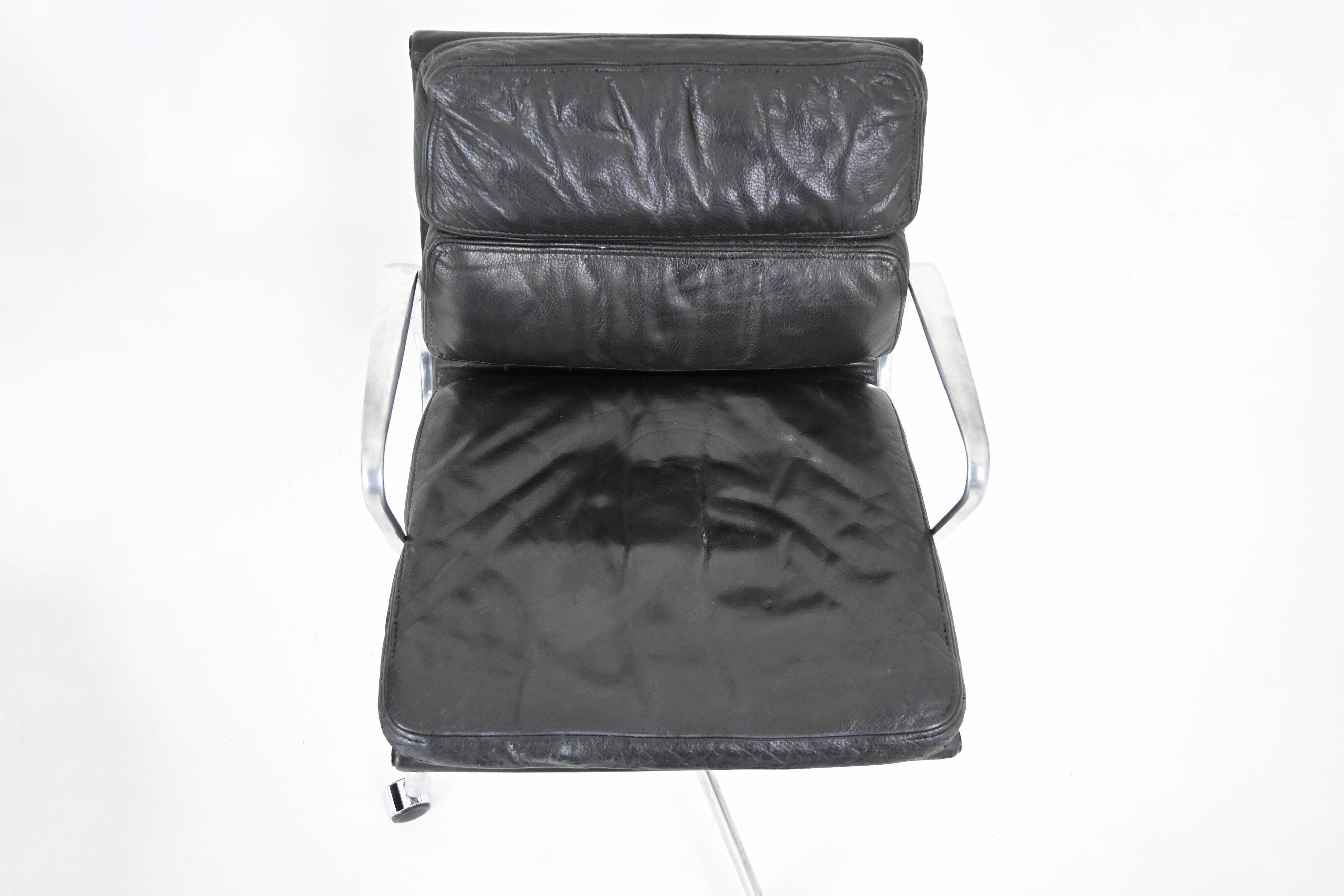 Chairs by Charles and Ray Eames for Ring Mobelfabrikk Norway, 1970s