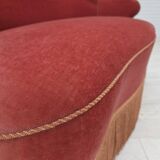 Canapé danois 2 places des années 1950, velours d'ameublement rose saumon, bois de frêne.