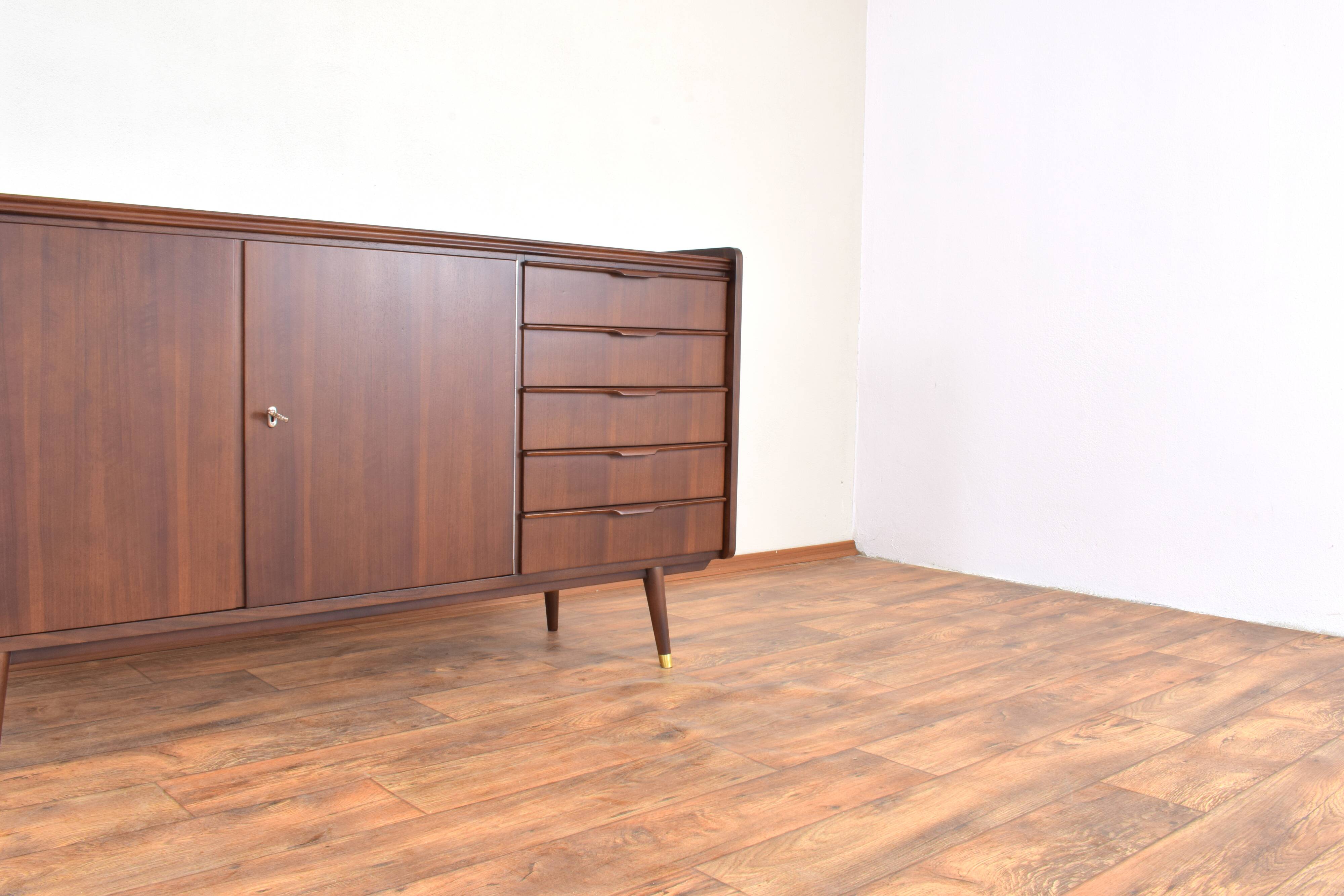 Enfilade vintage en noyer de Möbelhaus Alfred Hübner, Allemagne, années 1960.