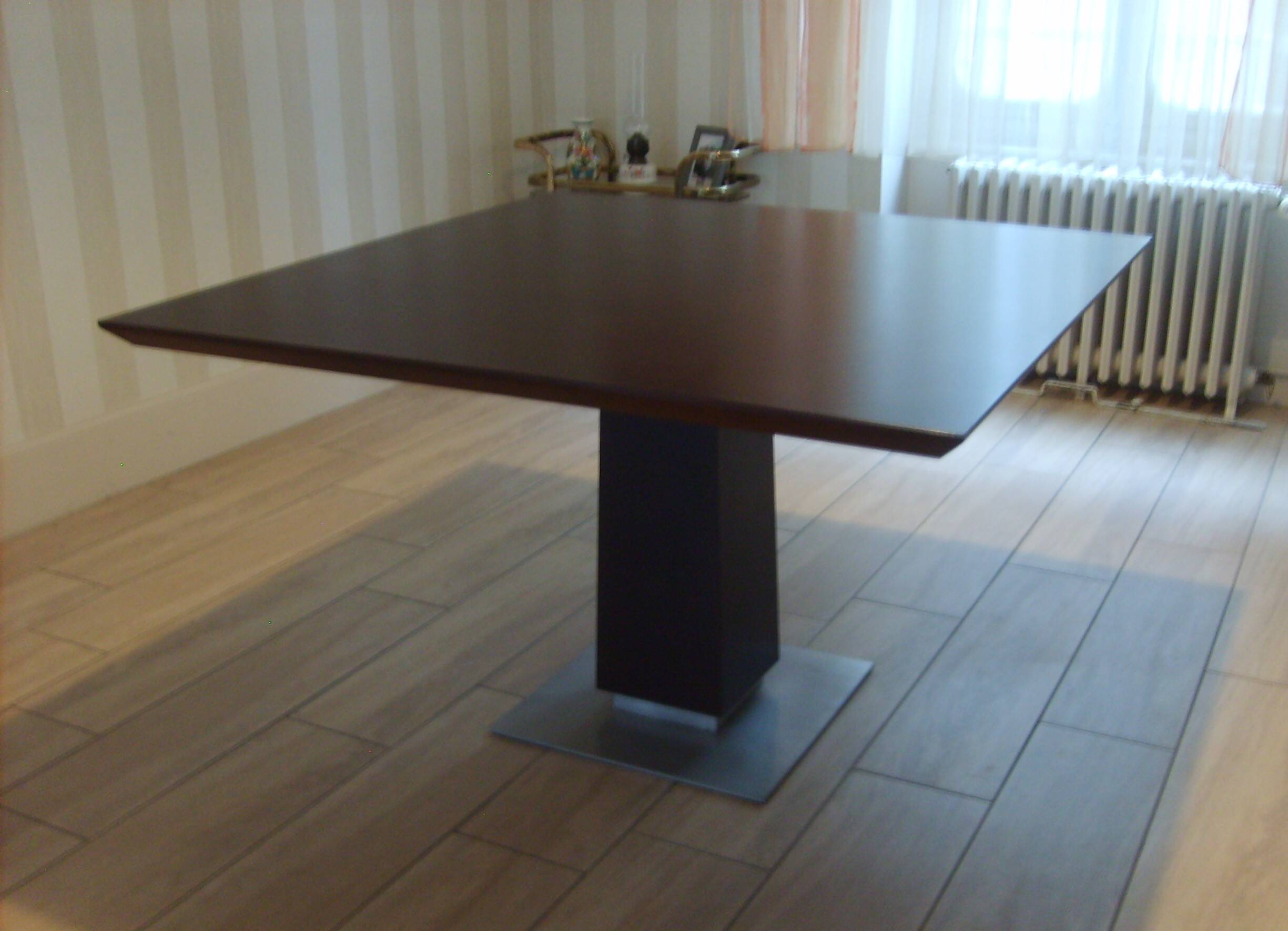 Petite Venise dining room, Griffon Paris - Square table and 4 chairs