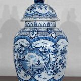 Delft earthenware vase - Early twentieth century