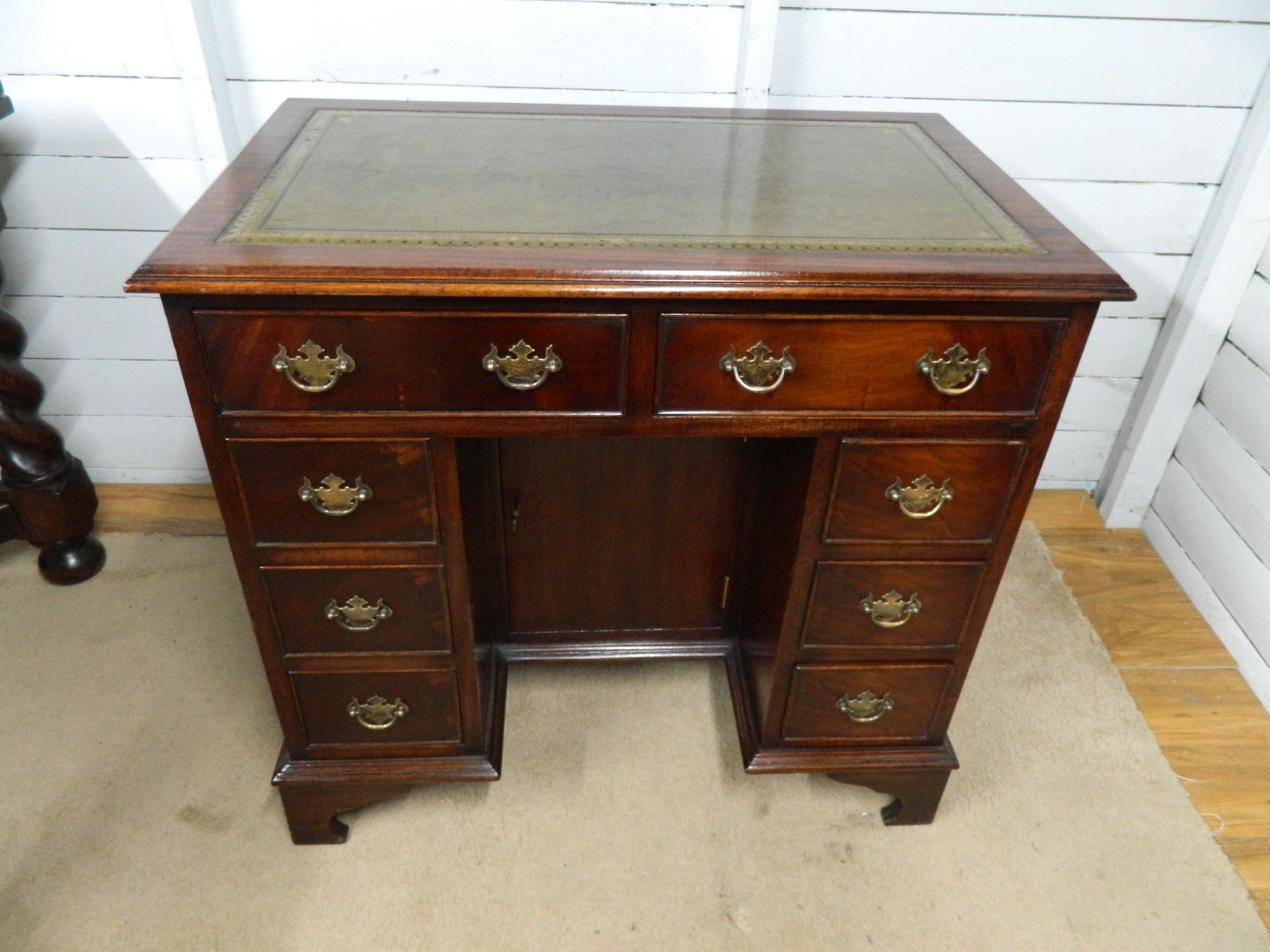Mahogany Knee Hole Desk
