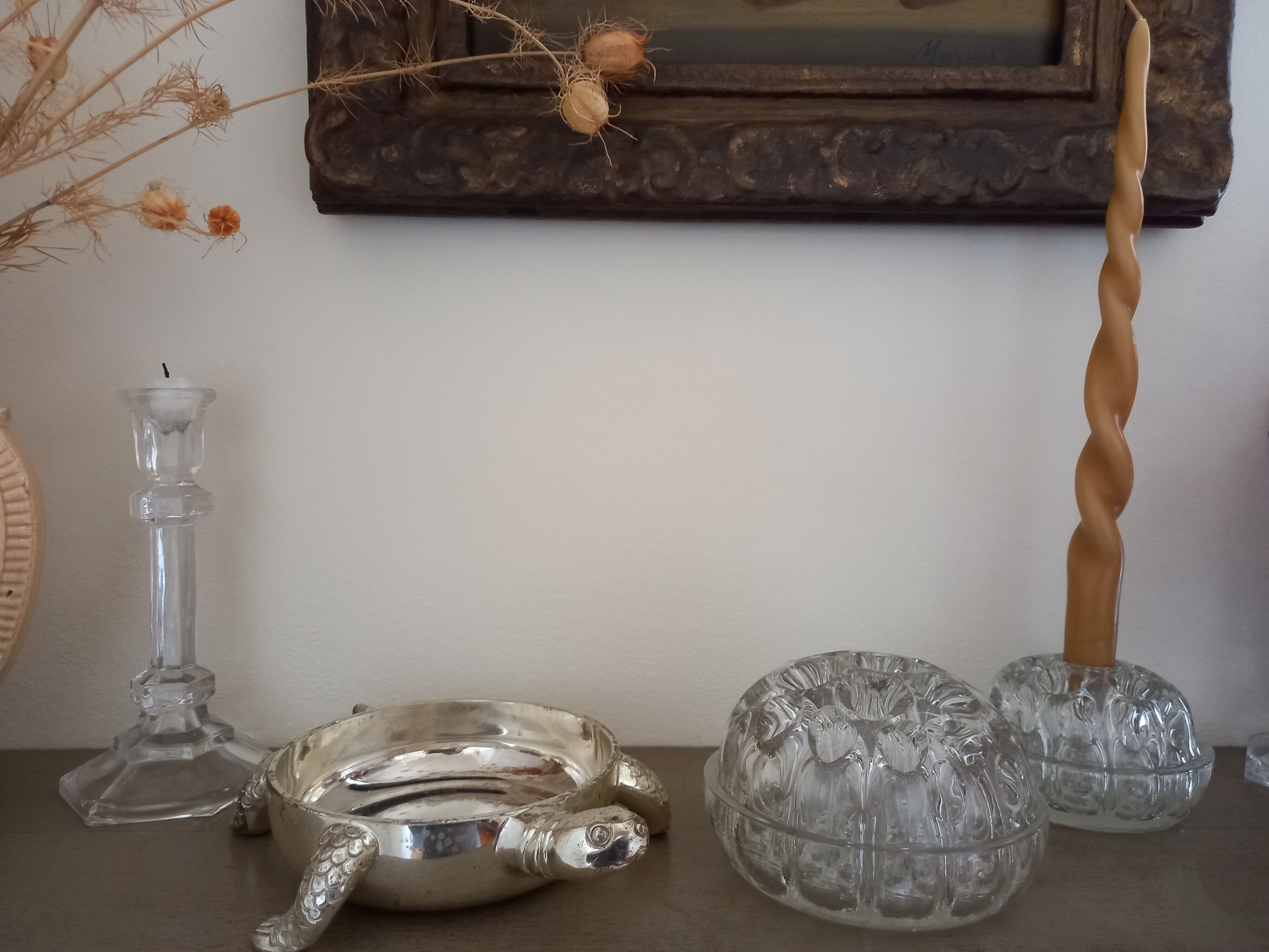 Pique-fleurs en verre de Reims 19 trous socle en métal argenté forme tortue