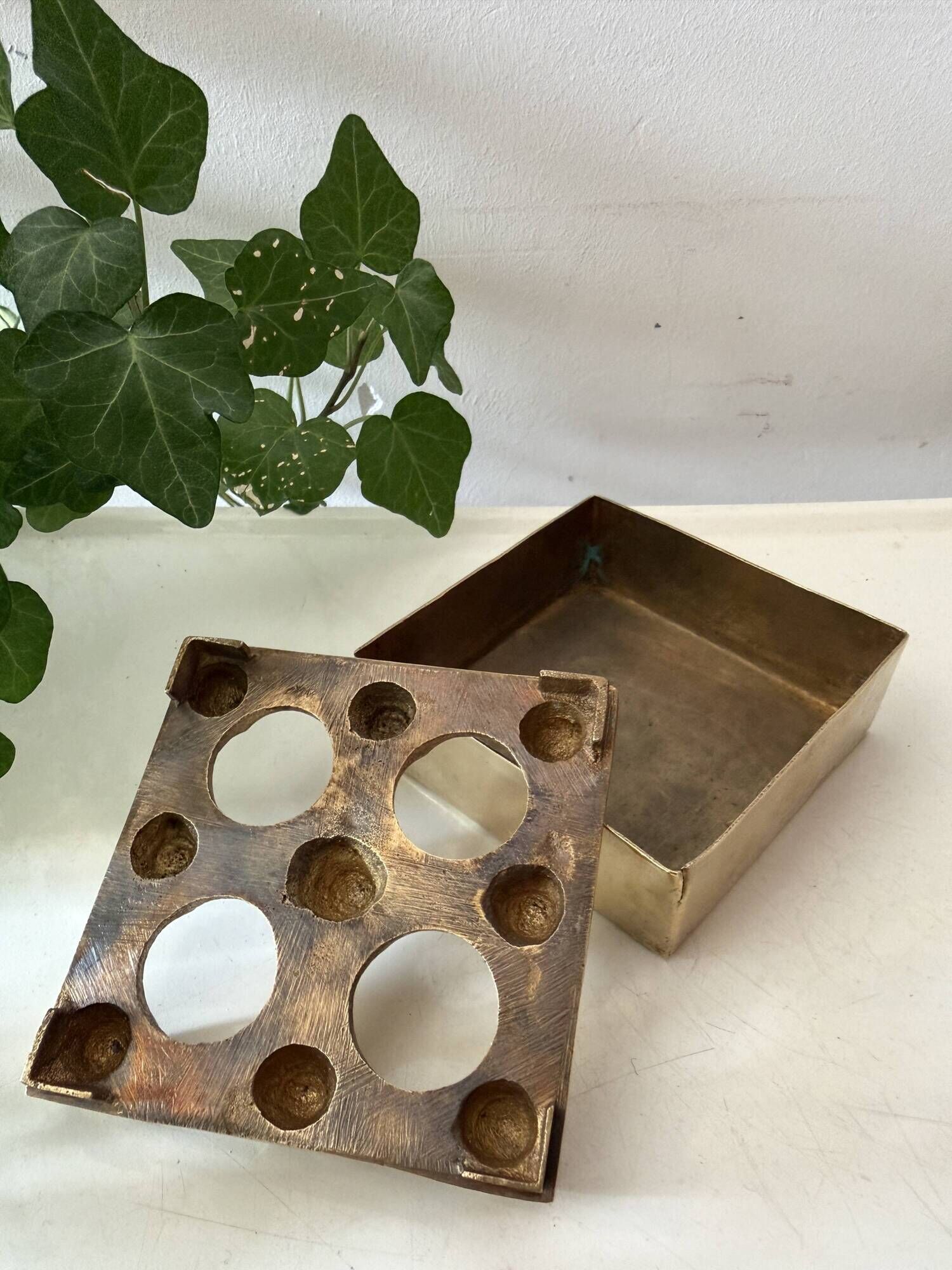 Messing Ultima 5 ashtray Beck & Jung