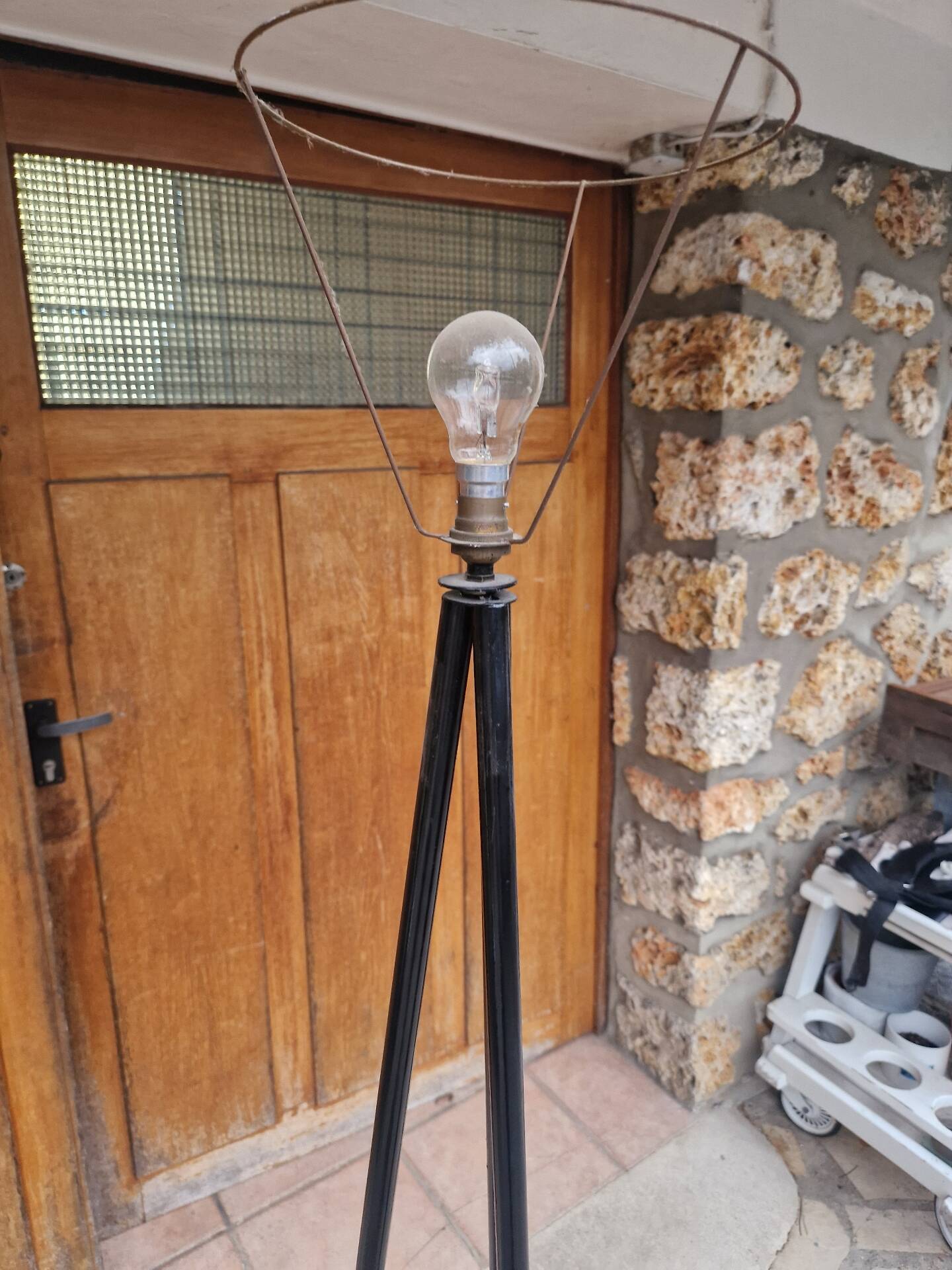 Lampadaire style mattego années 50