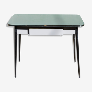 Water green formica table