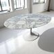 Arabescato Vagli Knoll Original Eero Saarinen Table tulipe ovale en marbre