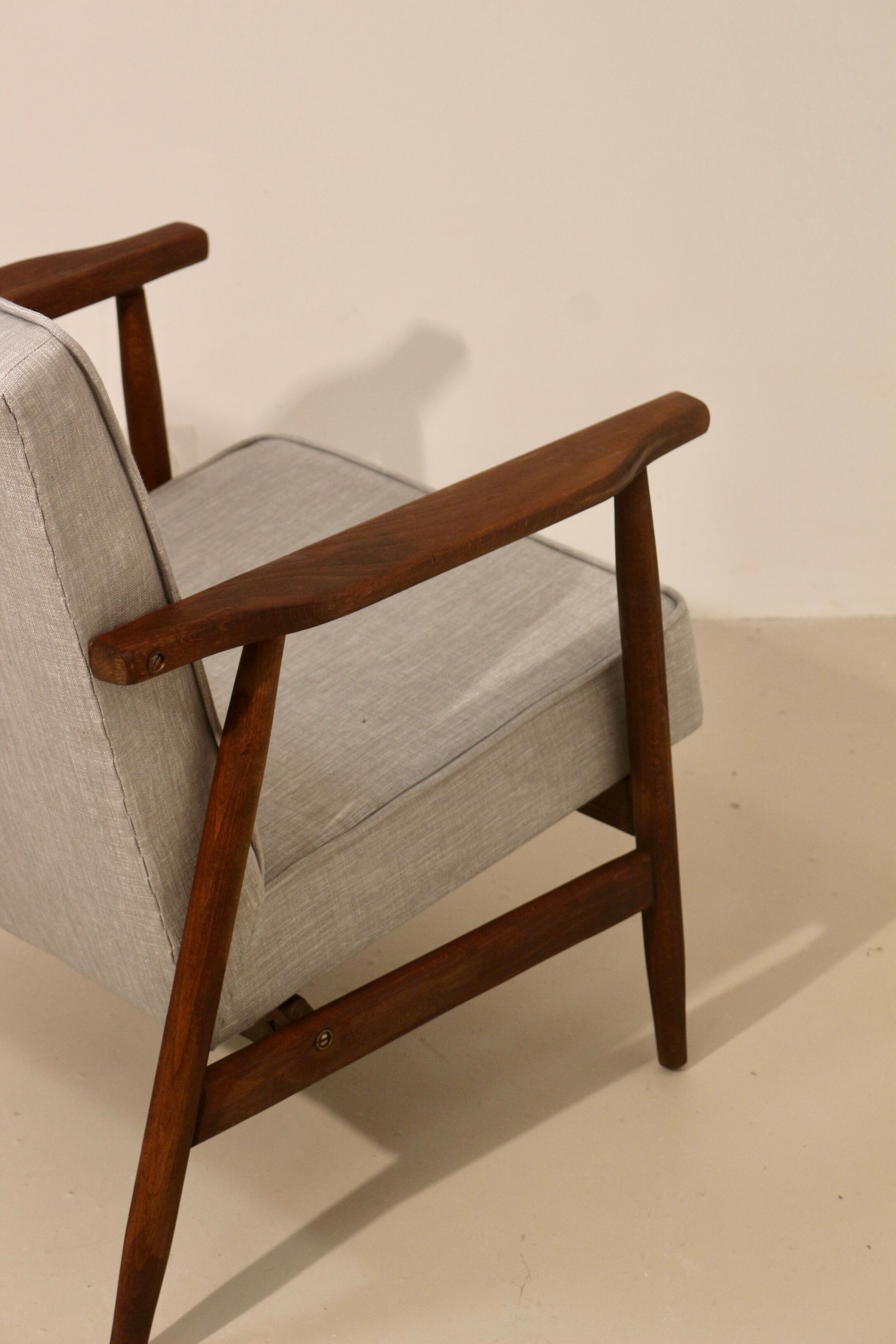 Fauteuil Henryk Lis 300-190 années 1970. Ref Mia