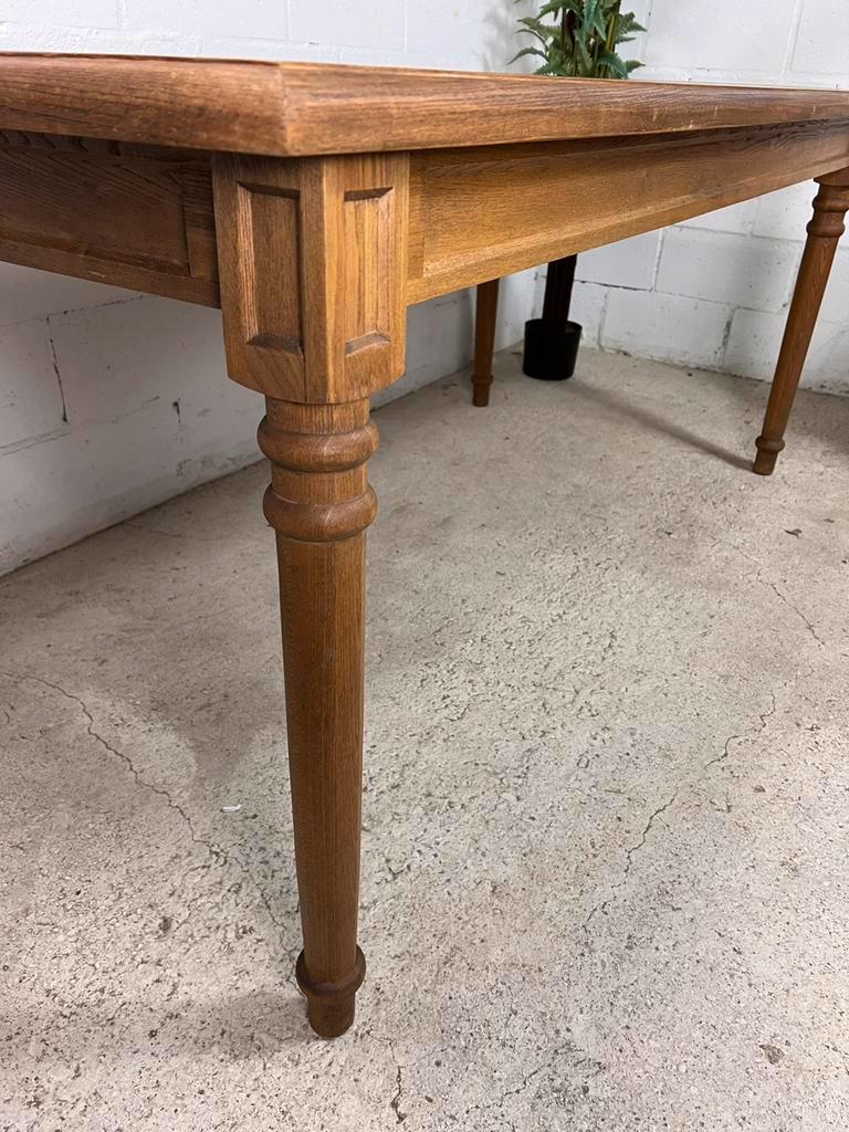 Country oak table