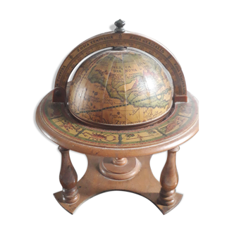Ice bucket, globe globe map
