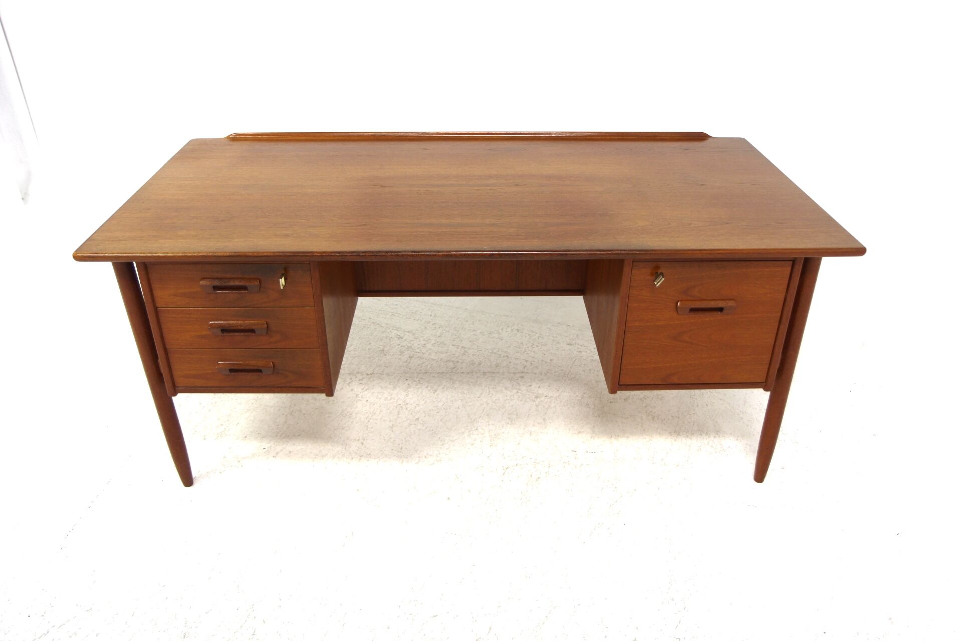 Scandinavian teak desk, Lelångs Möbelfabrik, Sweden, 1950
