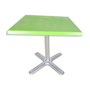 table de bistrot