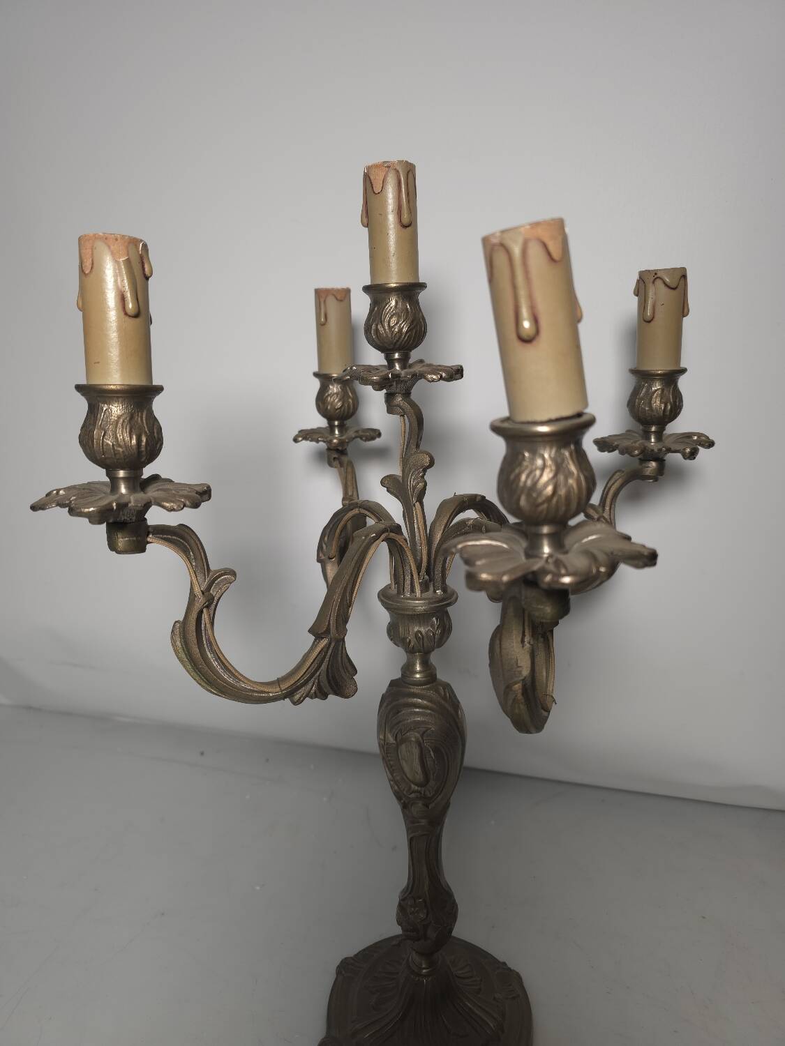 Bronze chandelier in Louis XV style